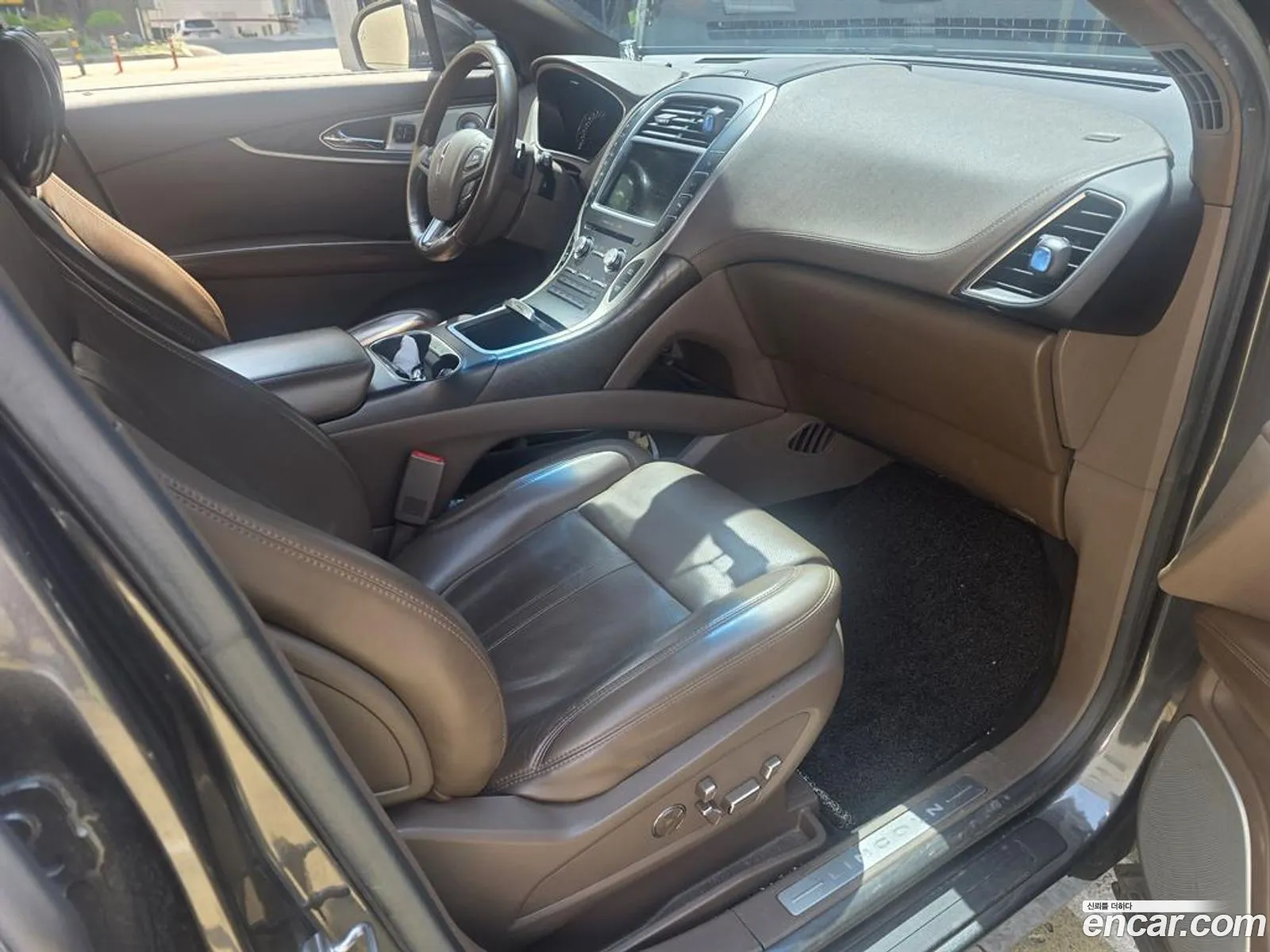 Lincoln MKX 2018 — 9