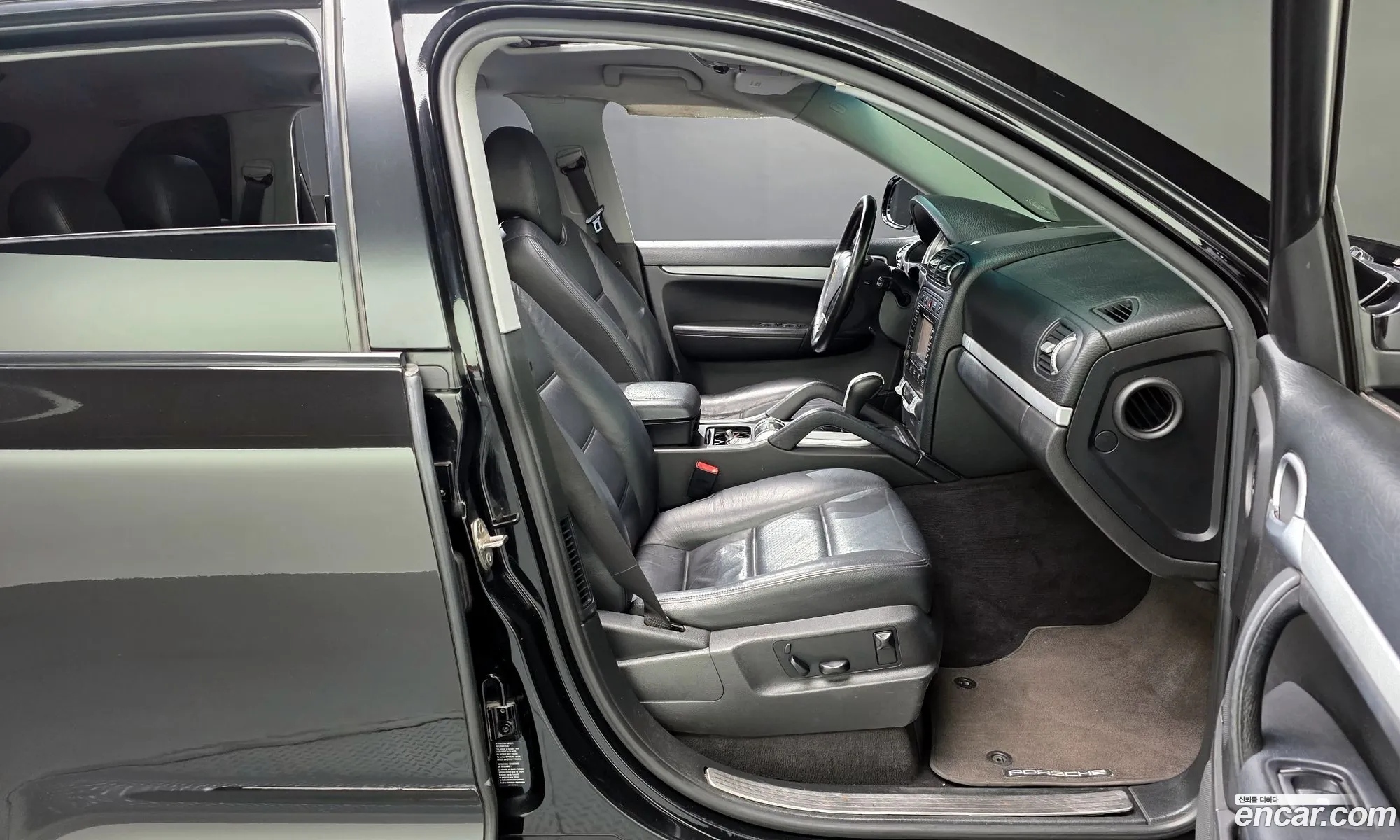 Porsche Cayenne 2005 WP1AB29P16LA61311 — 4