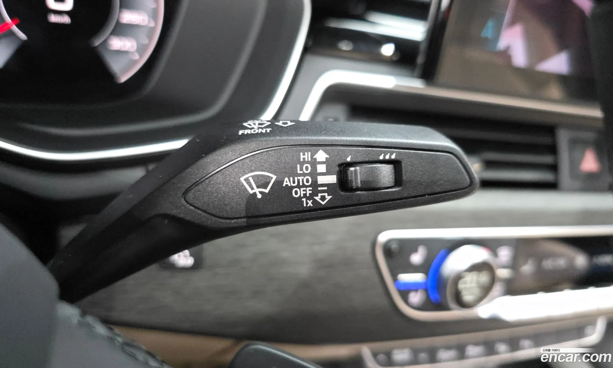 Audi A4 2023 — 17