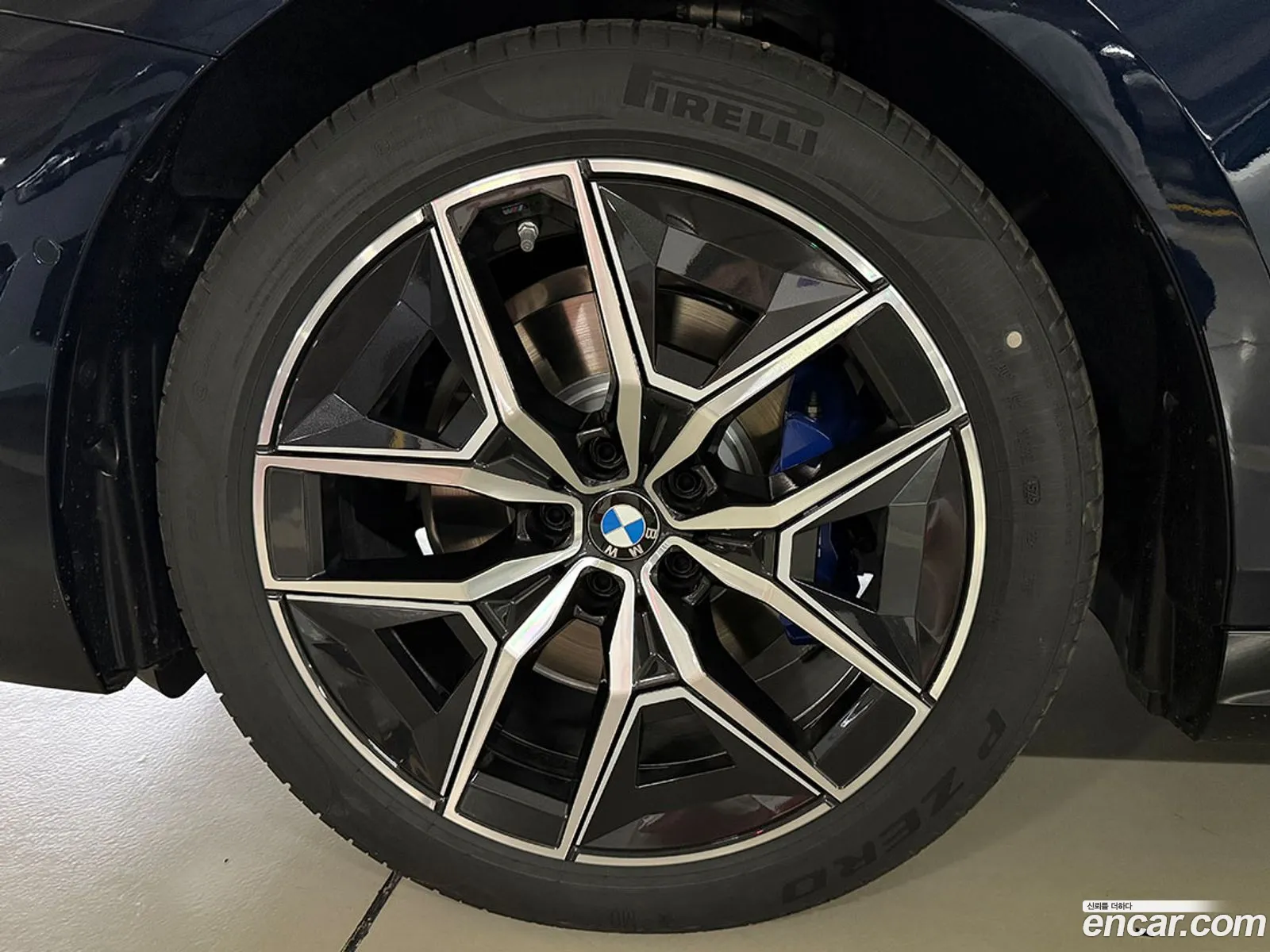 BMW 5 Series 2026 — 10