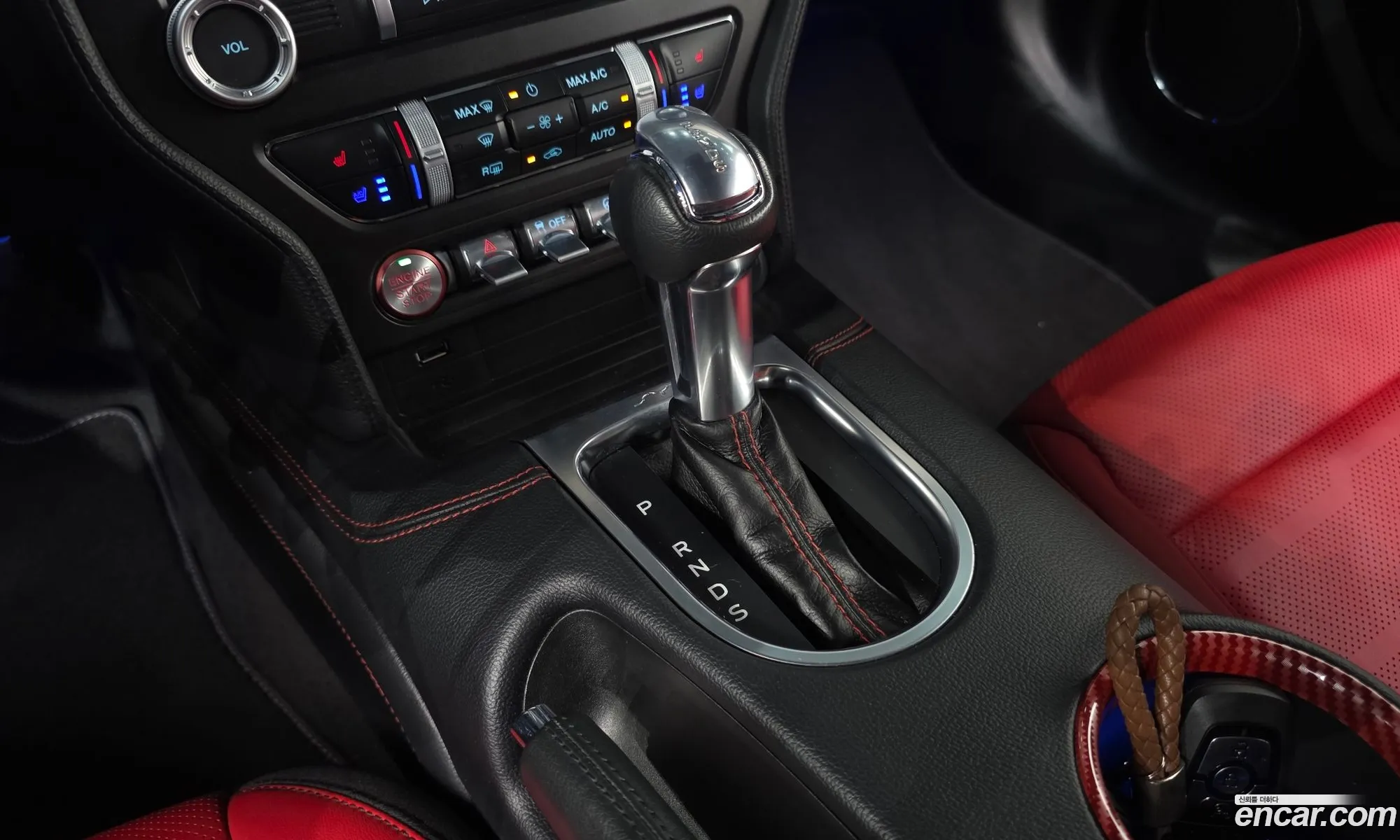 Ford Mustang 2023 — 10