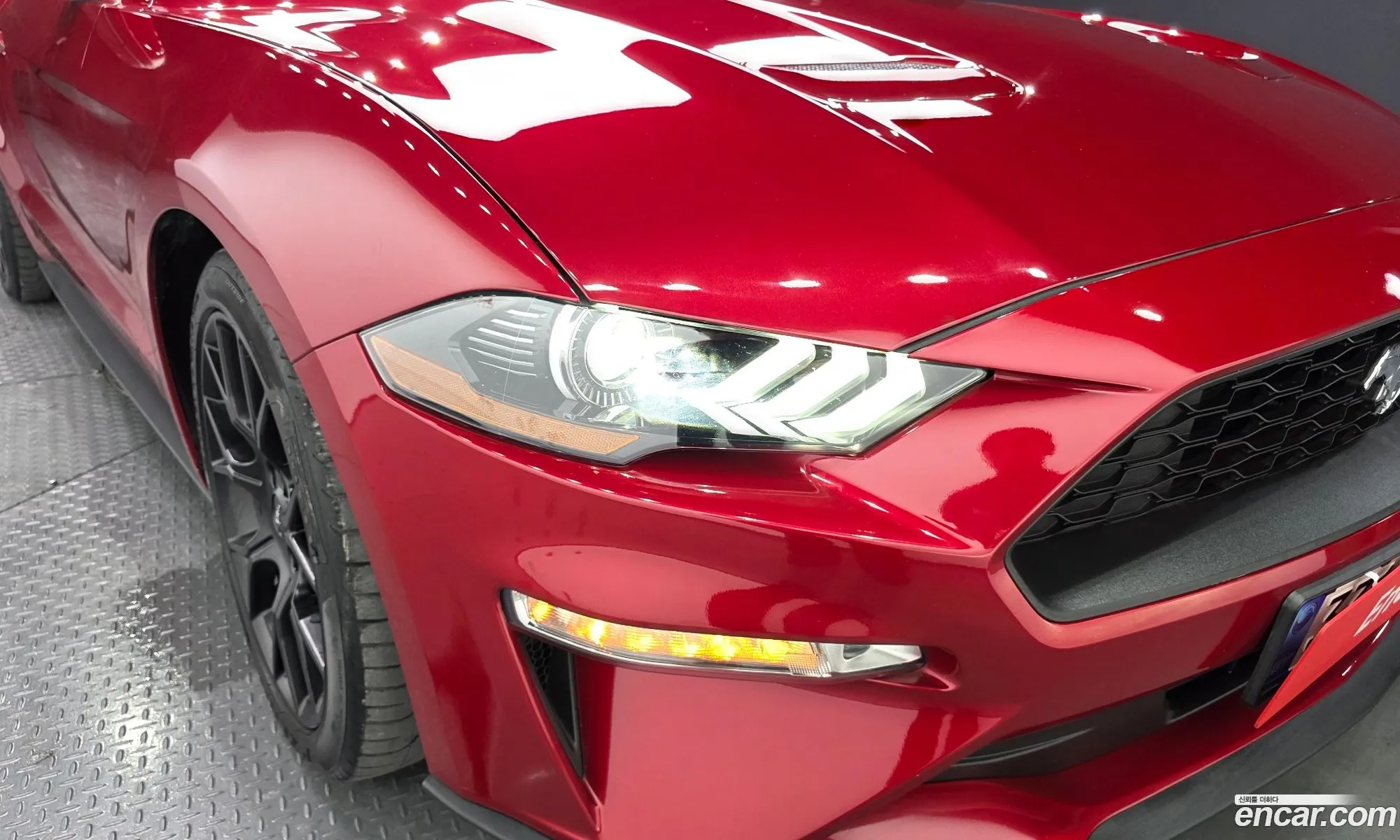 Ford Mustang 2023 — 3