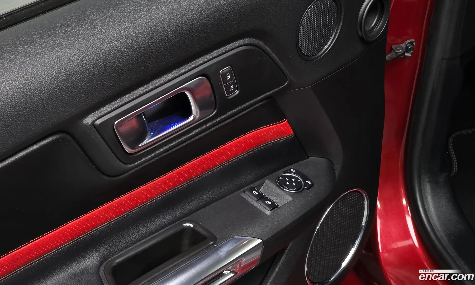 Ford Mustang 2023 — 28