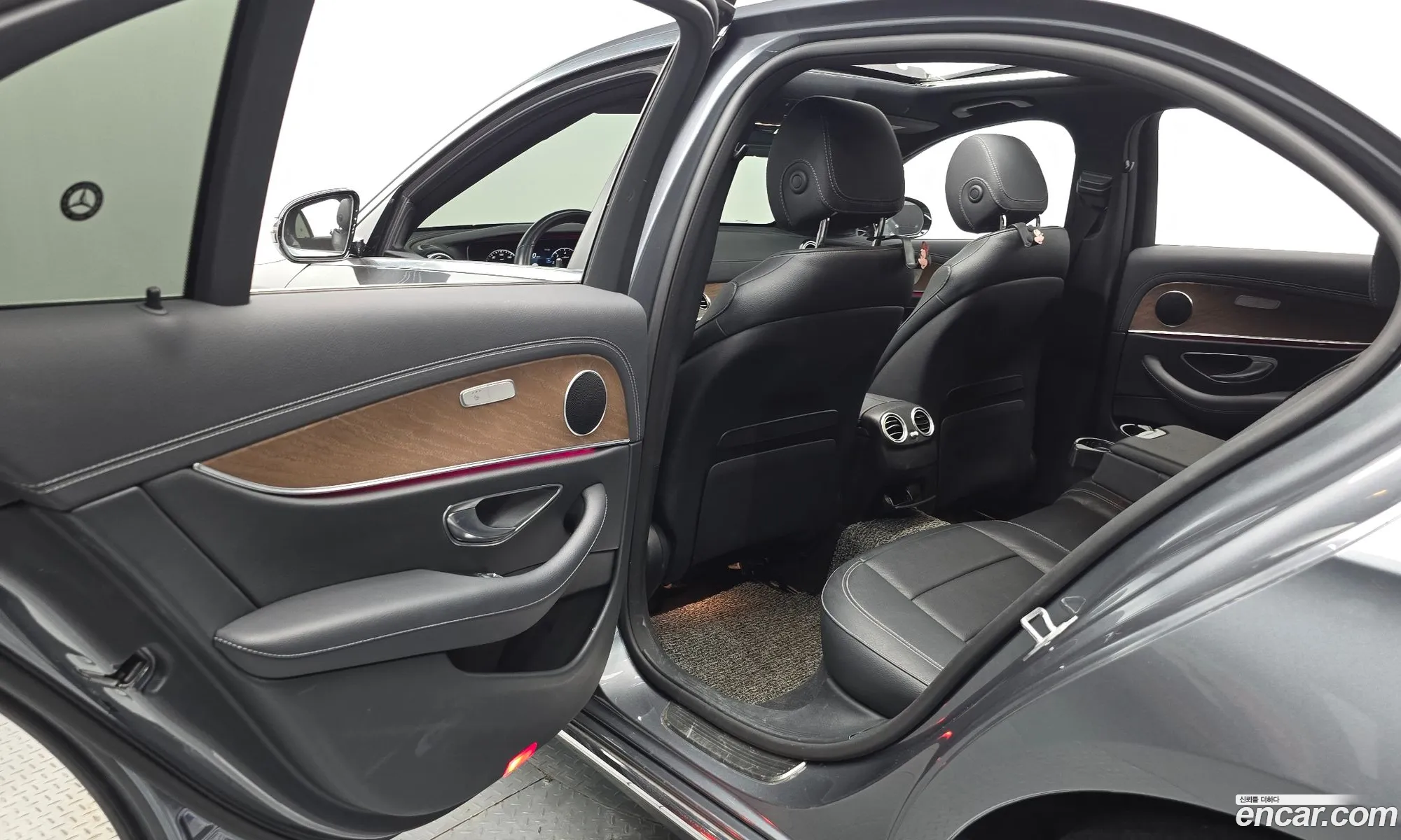 Mercedes-Benz E-Class W213 2021 W1KZF4FBXMA922173 — 5