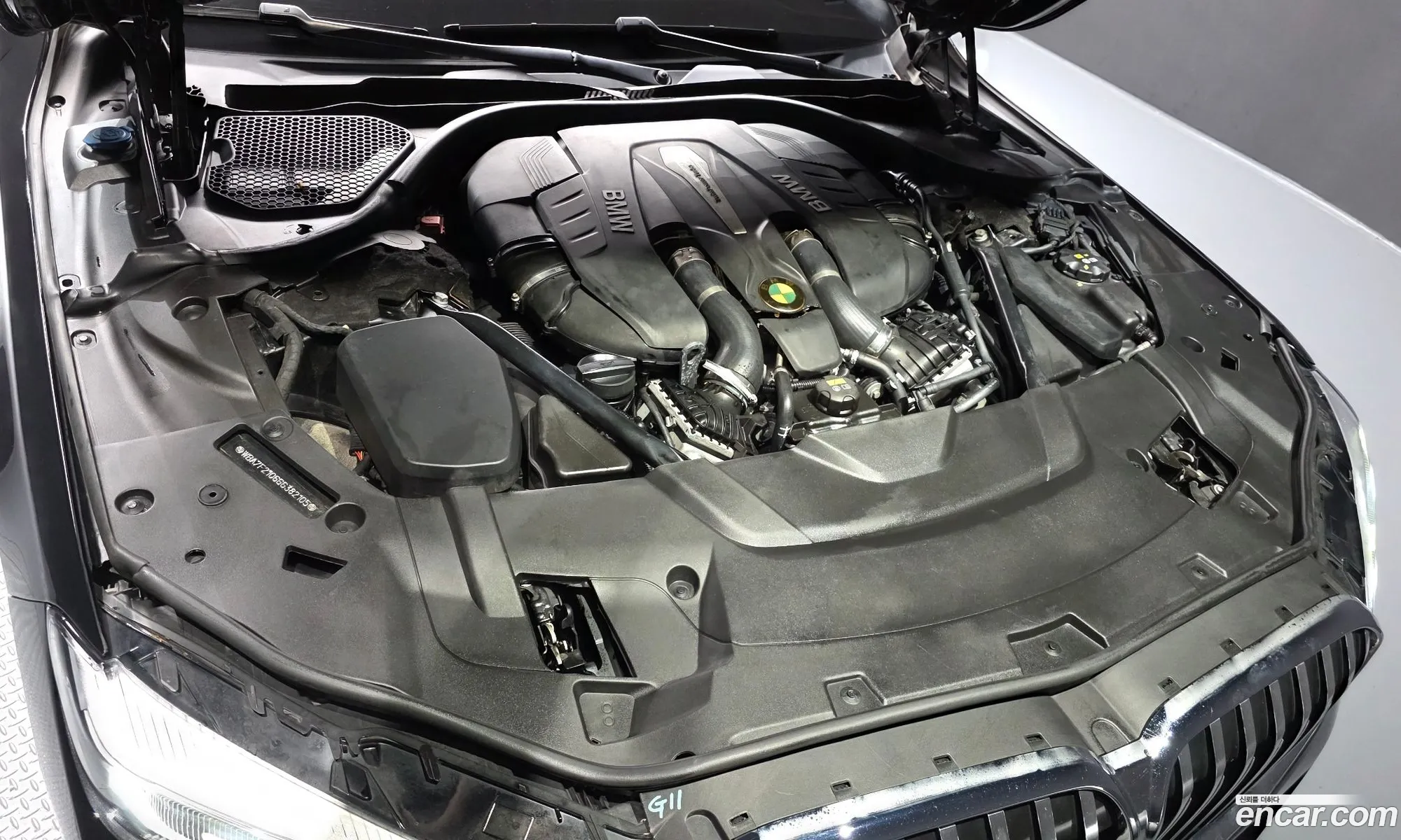 BMW 7 Series 2016 WBA7F2106GG382105 — 14