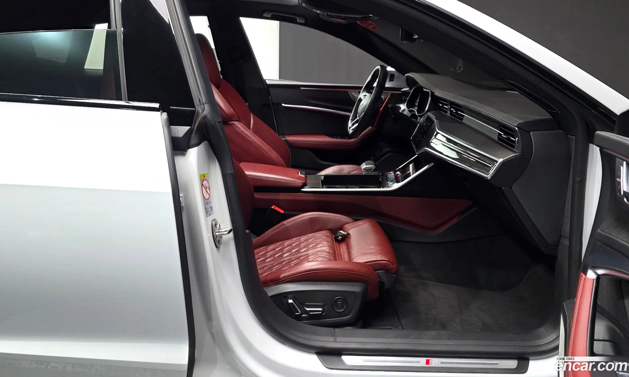 Audi S7 2021 WAUZZZF28MN004006 — 30