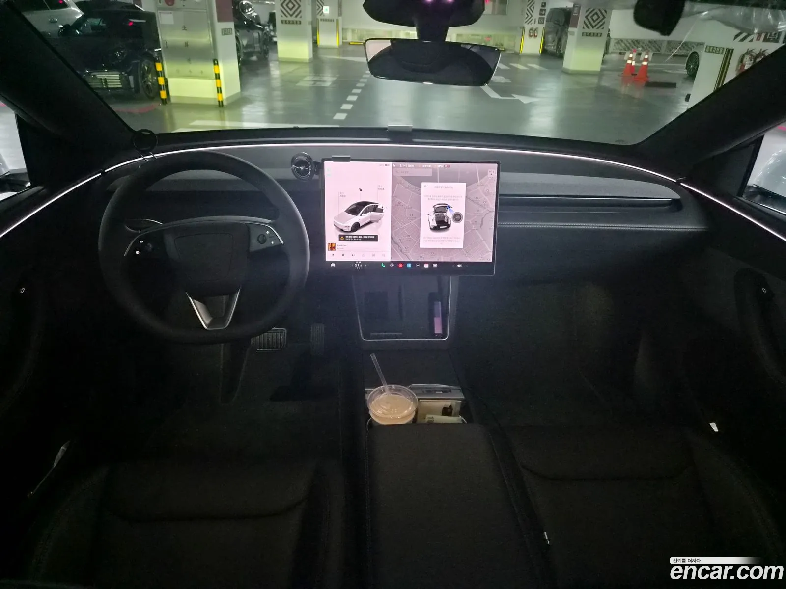 Tesla Model Y 2026 — 9