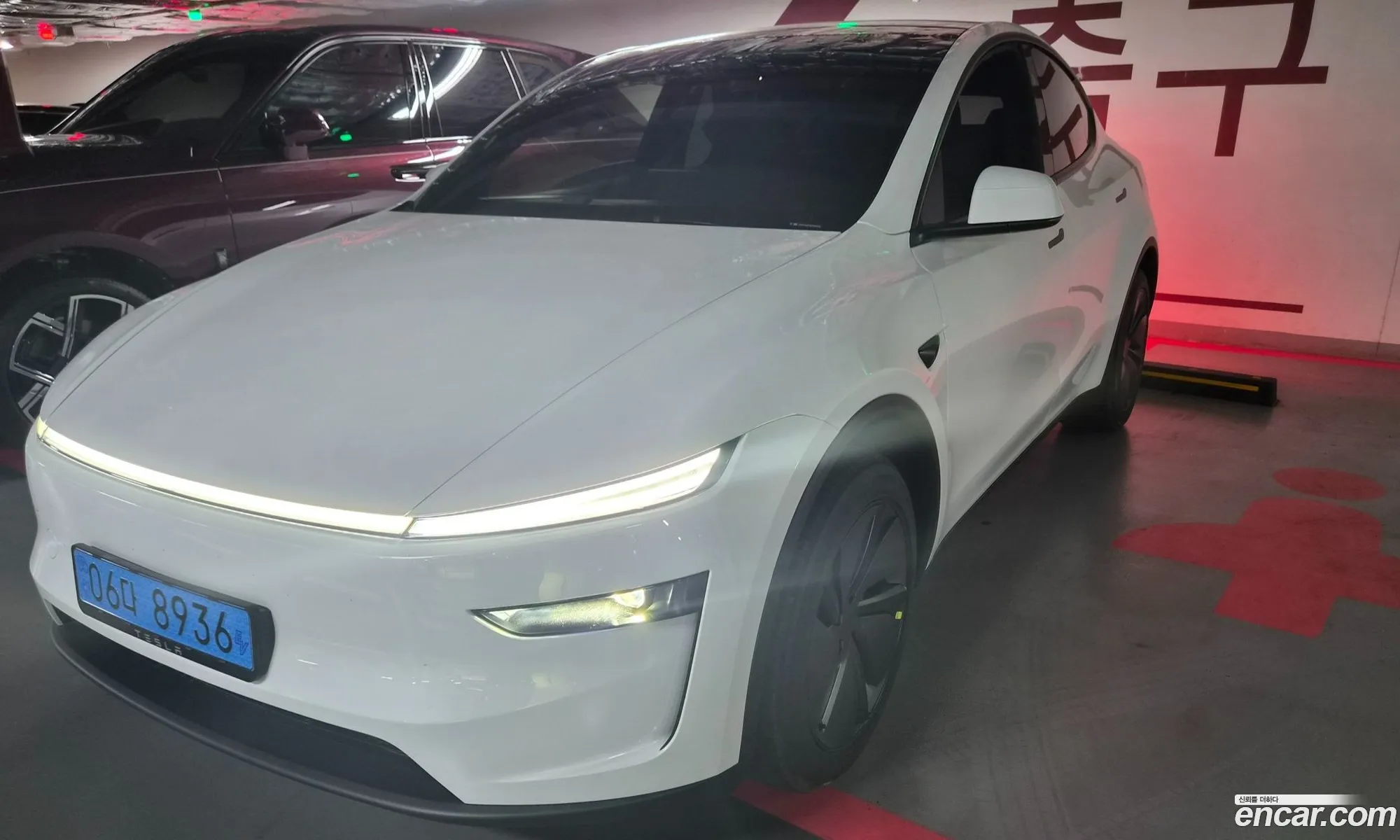 Tesla Model Y 2026 — 5