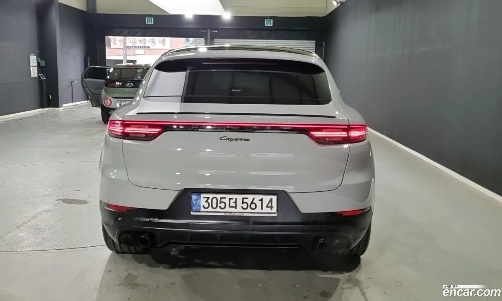 Porsche Cayenne 2022 — 2