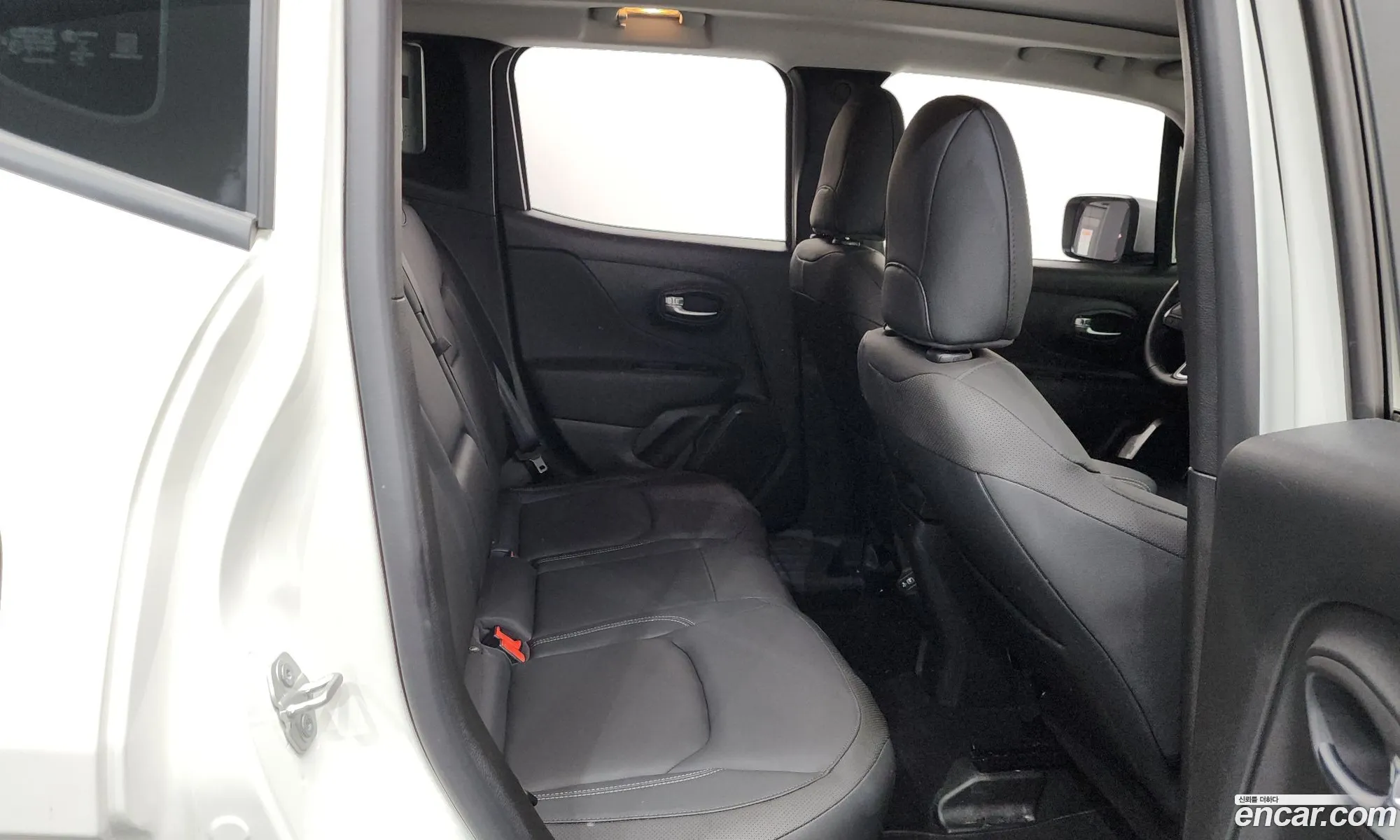 Jeep Renegade 2022 — 26