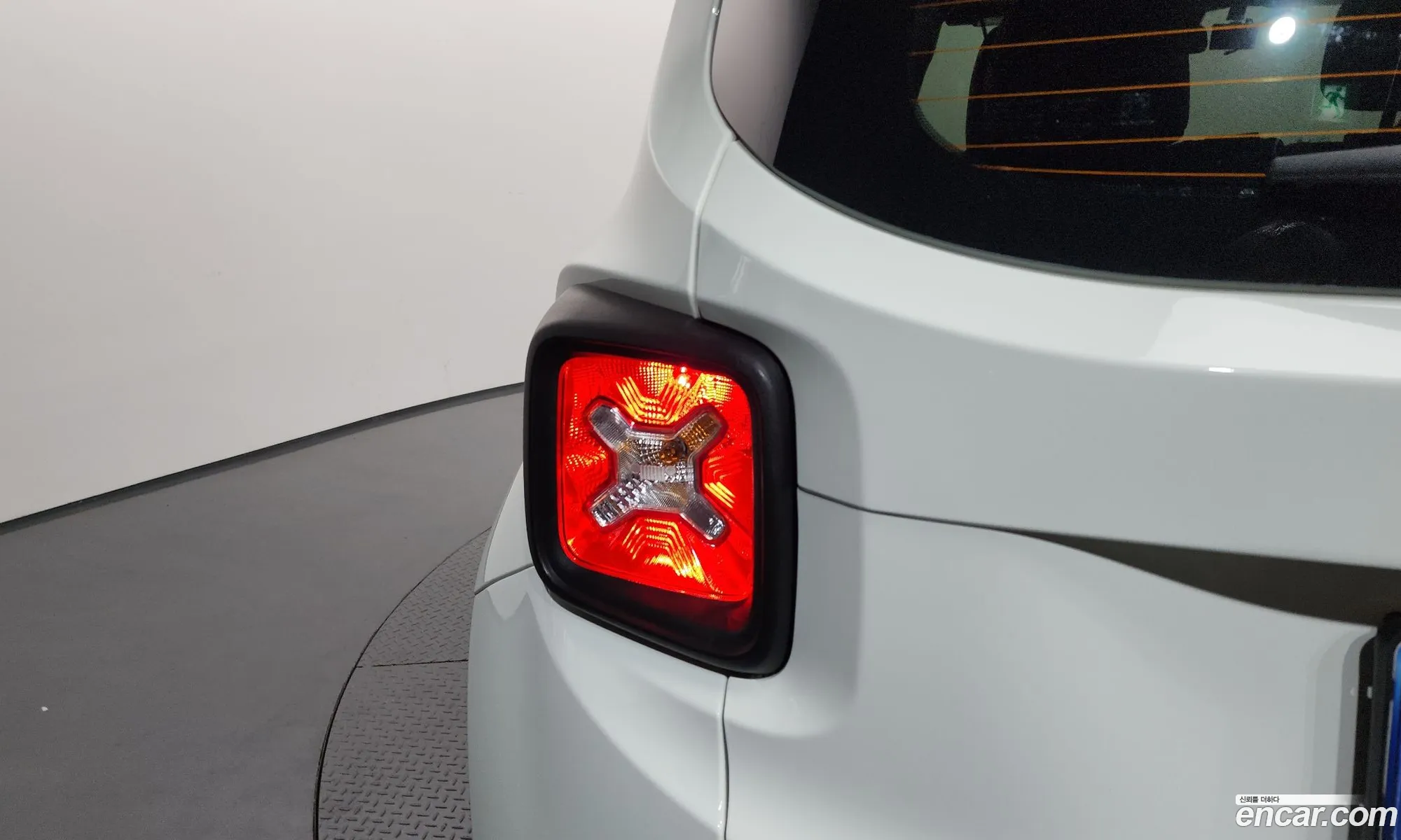 Jeep Renegade 2022 — 11