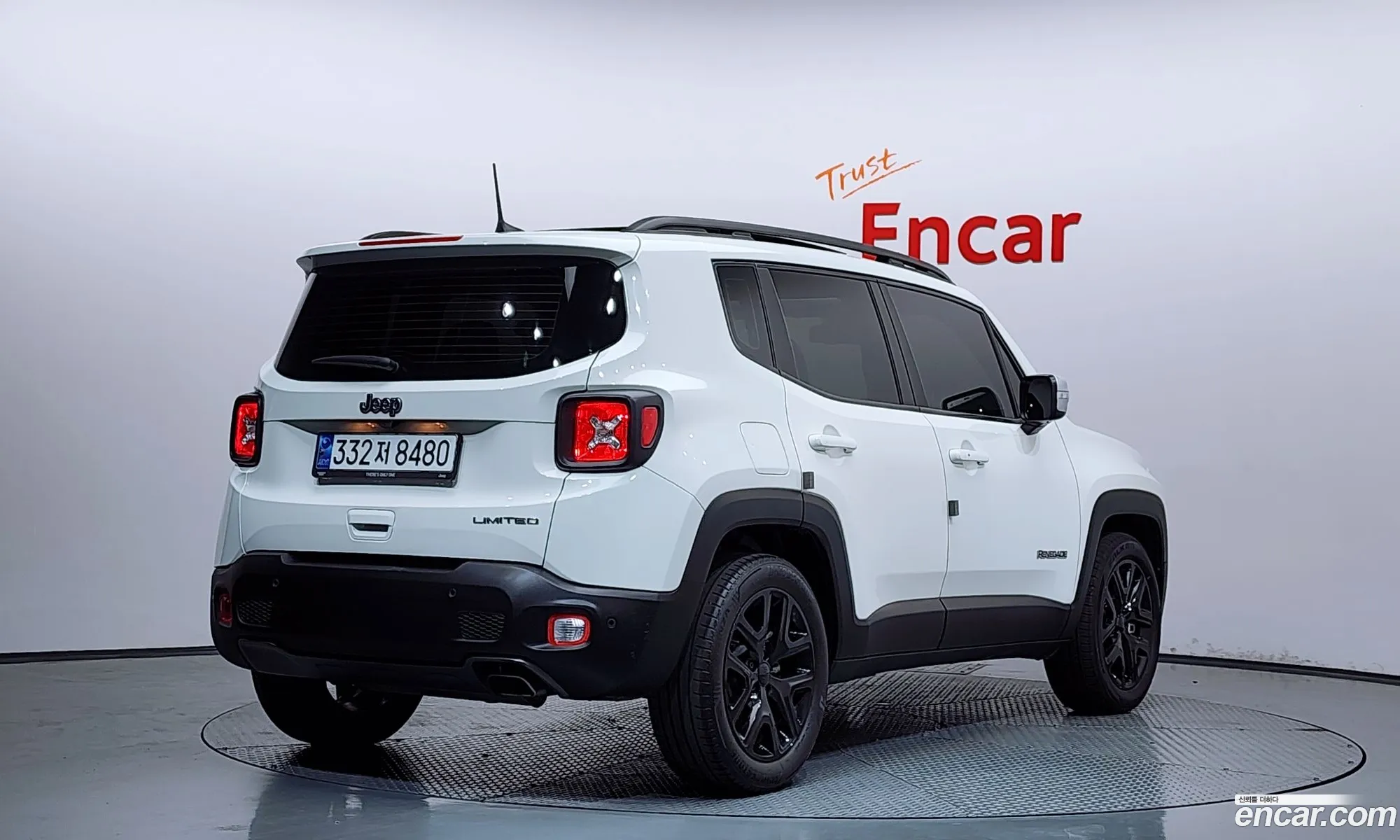 Jeep Renegade 2022 — 17
