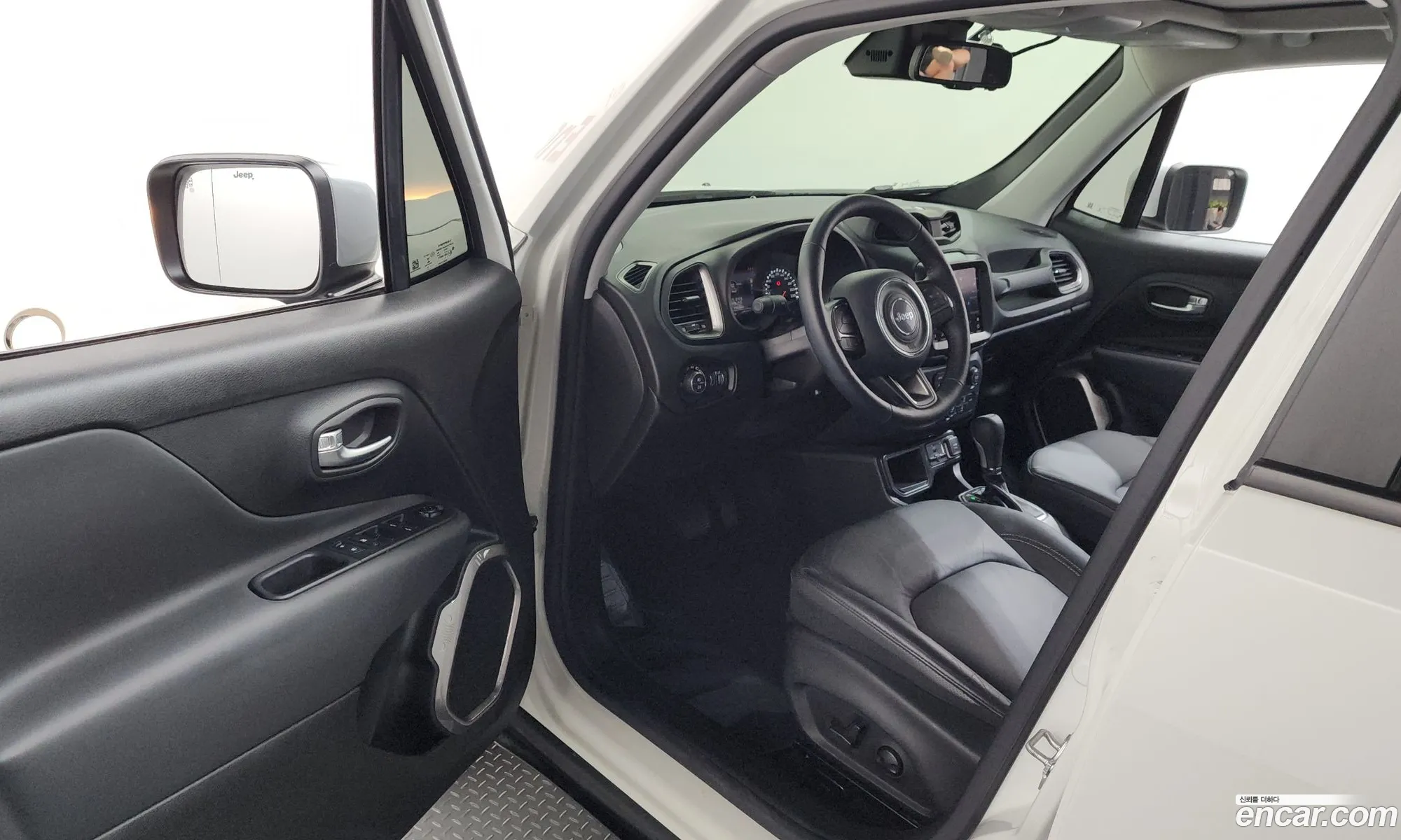 Jeep Renegade 2022 — 8