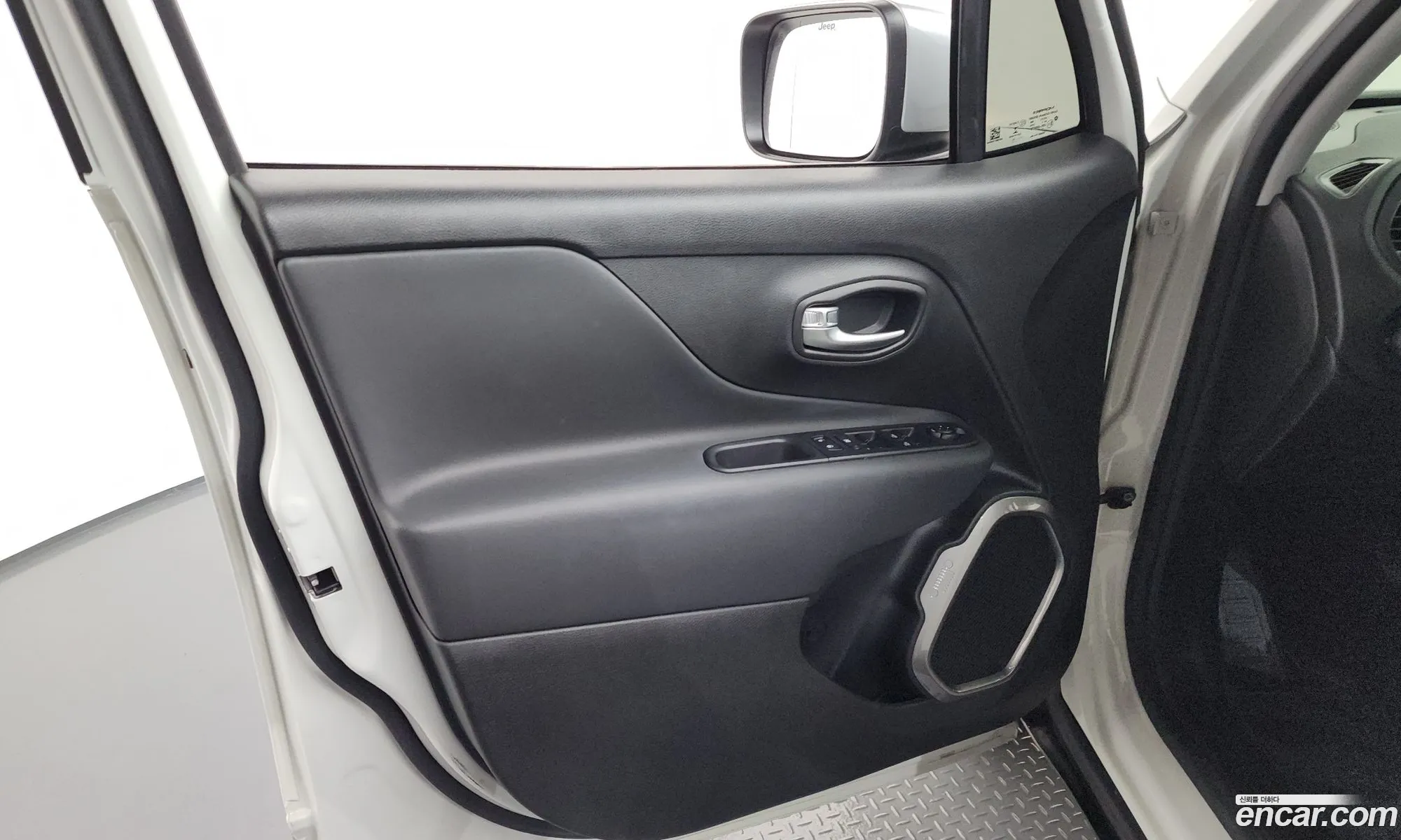 Jeep Renegade 2022 — 19