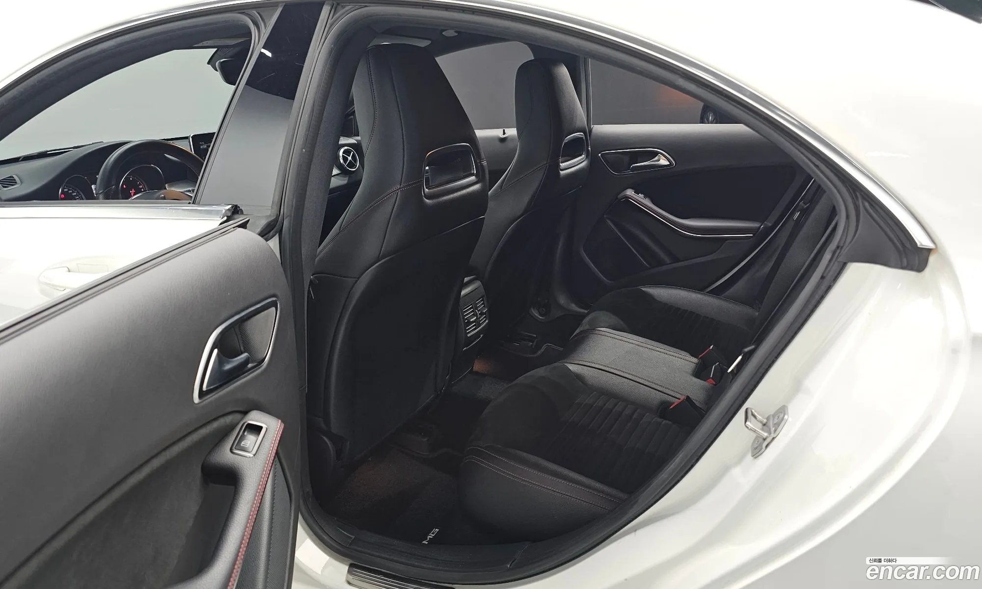 Mercedes-Benz CLA-Class C117 2018 — 12