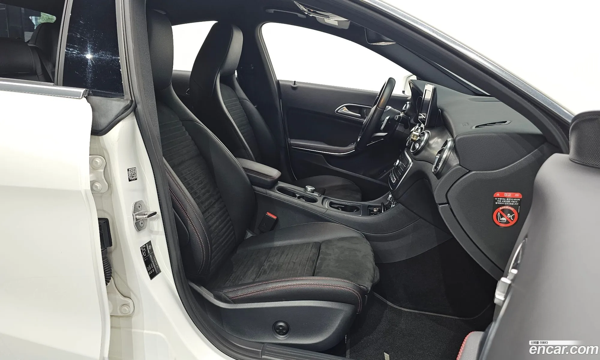 Mercedes-Benz CLA-Class C117 2018 — 20