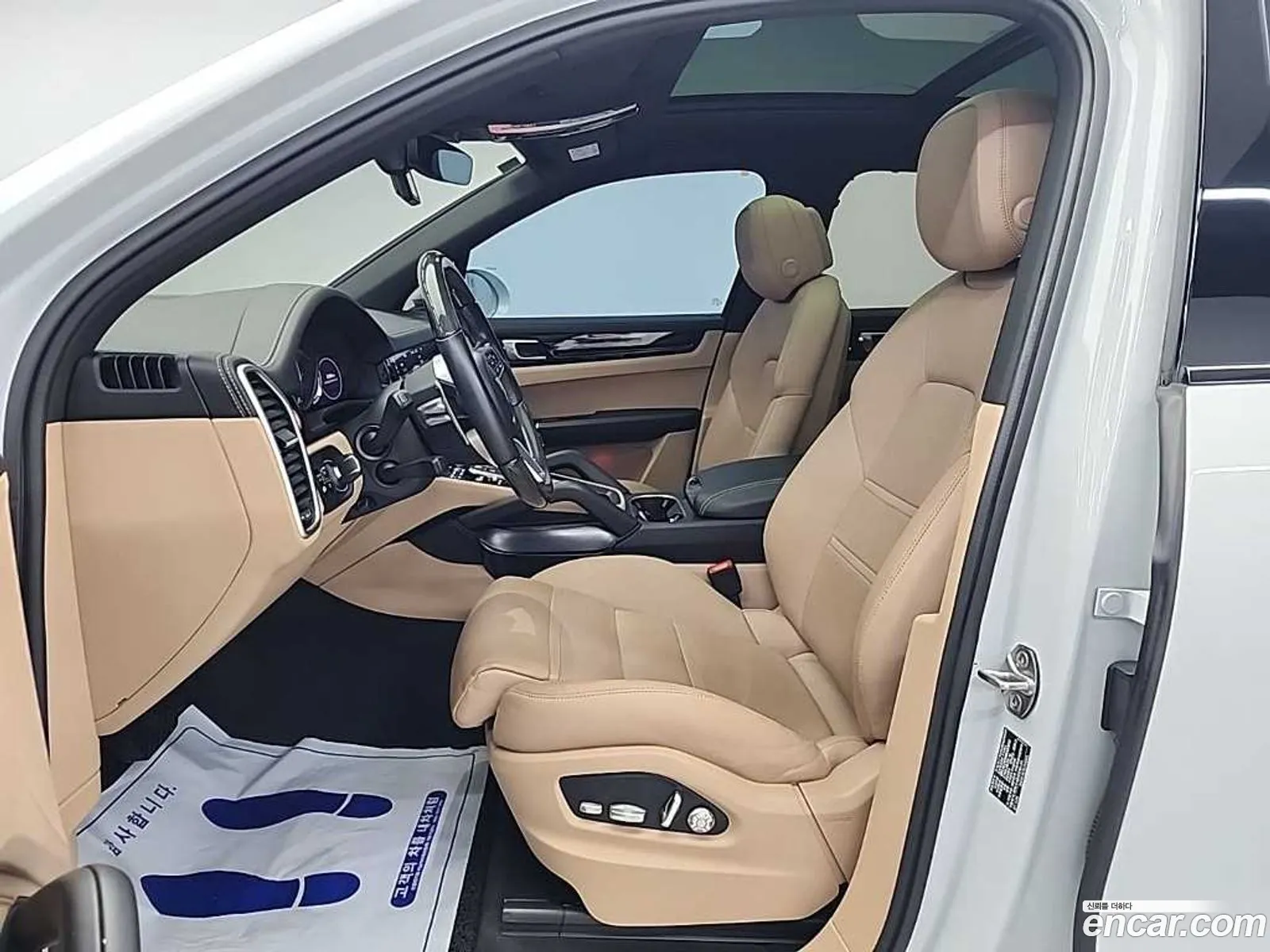 Porsche Cayenne 2021 — 18