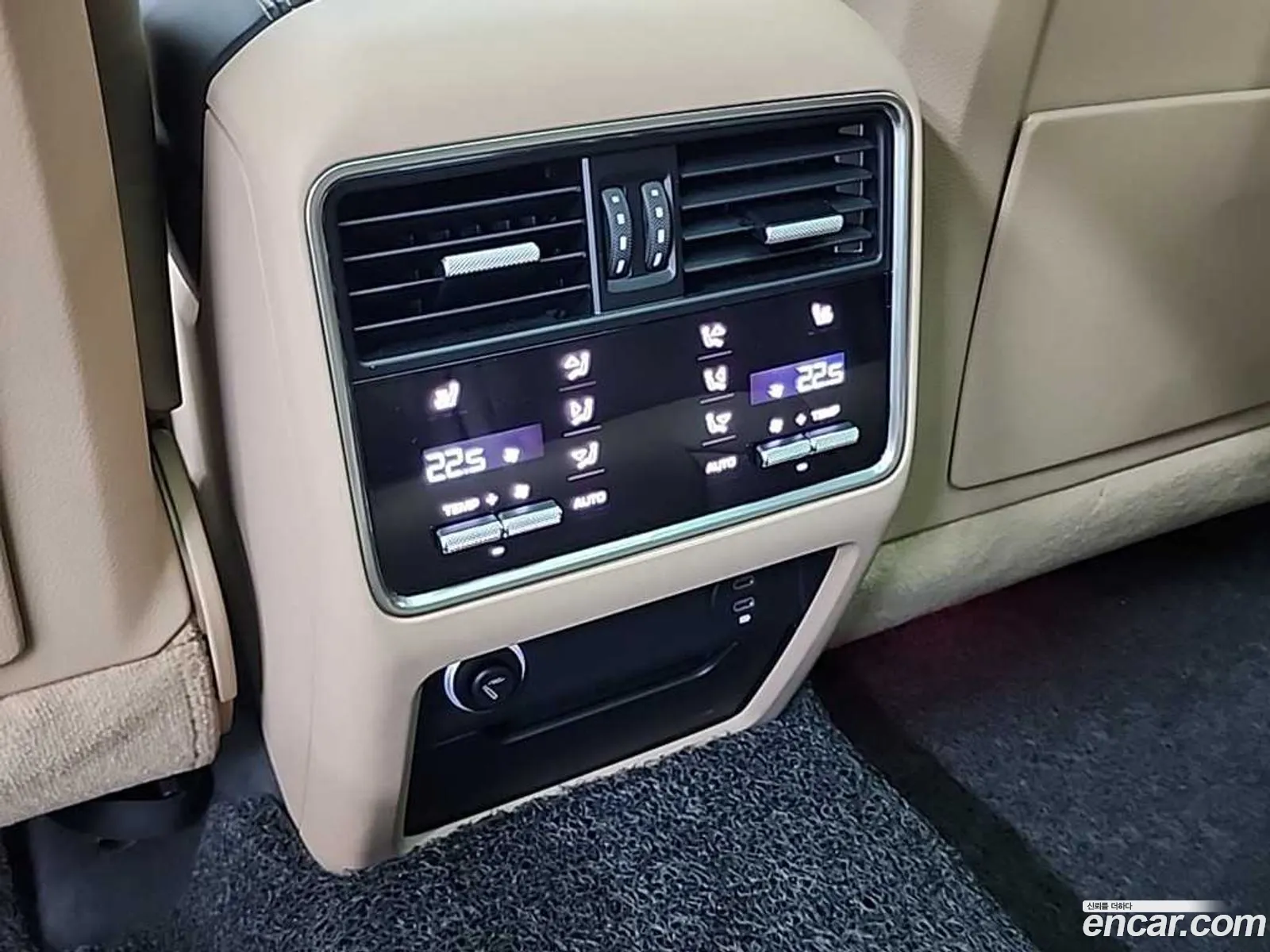 Porsche Cayenne 2021 — 19