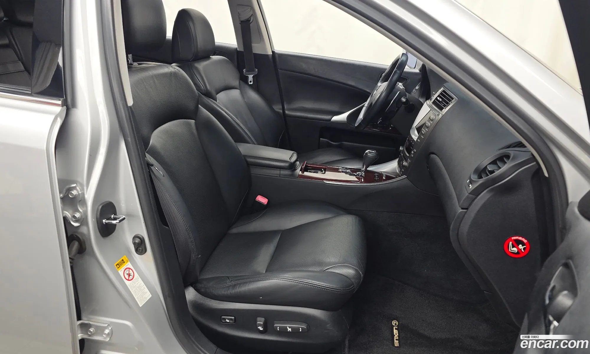 Lexus IS250 2008 — 12