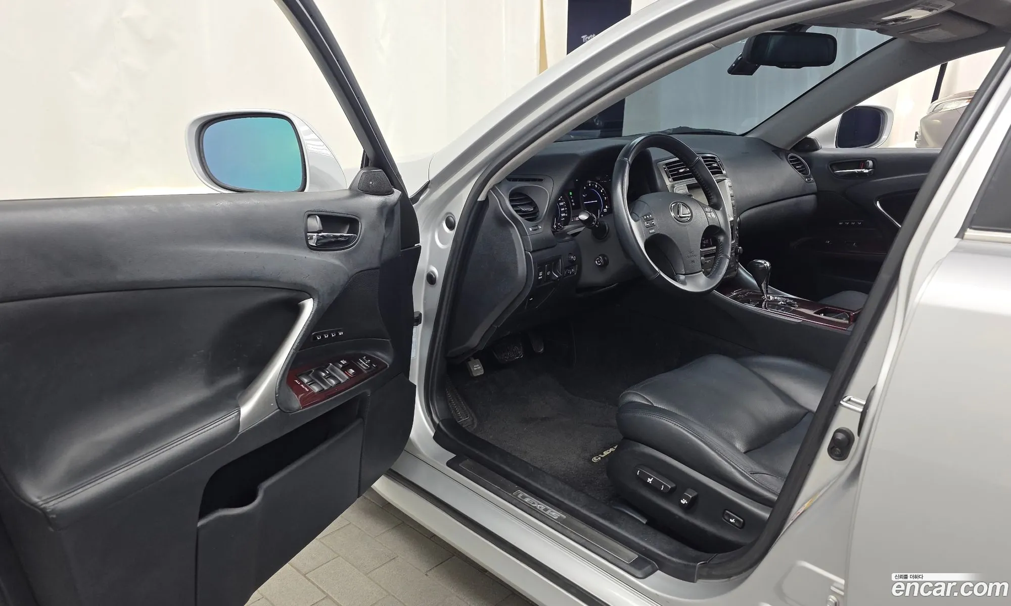 Lexus IS250 2008 — 13