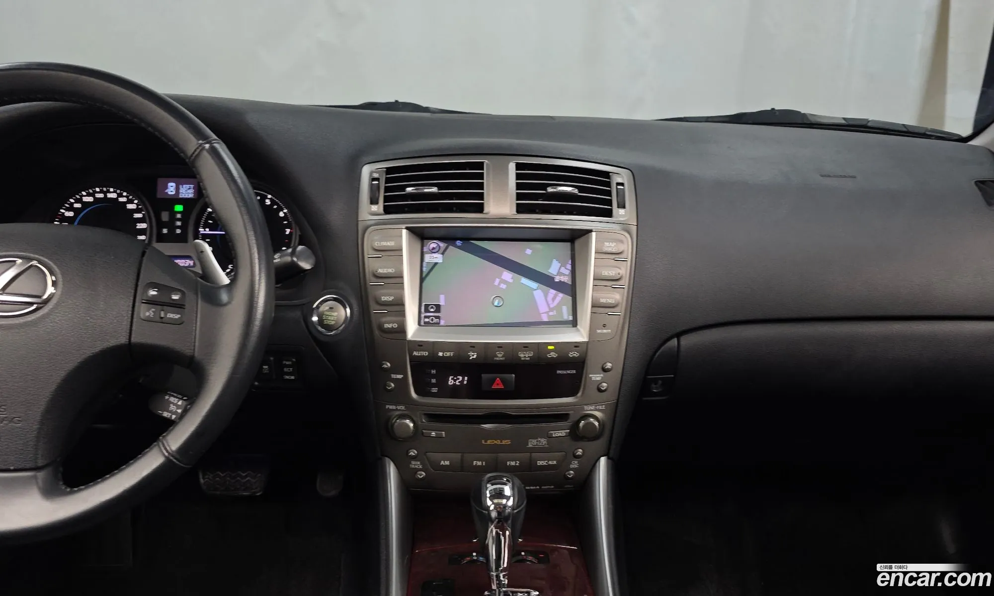 Lexus IS250 2008 — 17