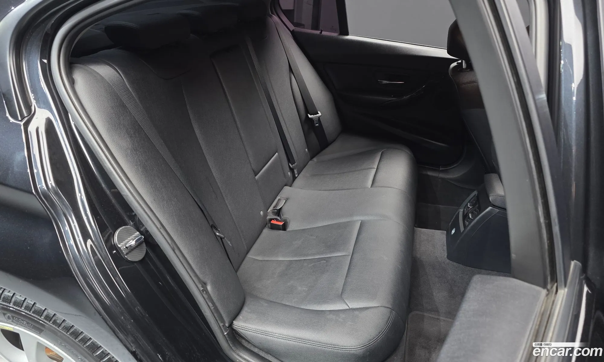 BMW 3 Series 2012 WBA3D3105CF243531 — 7