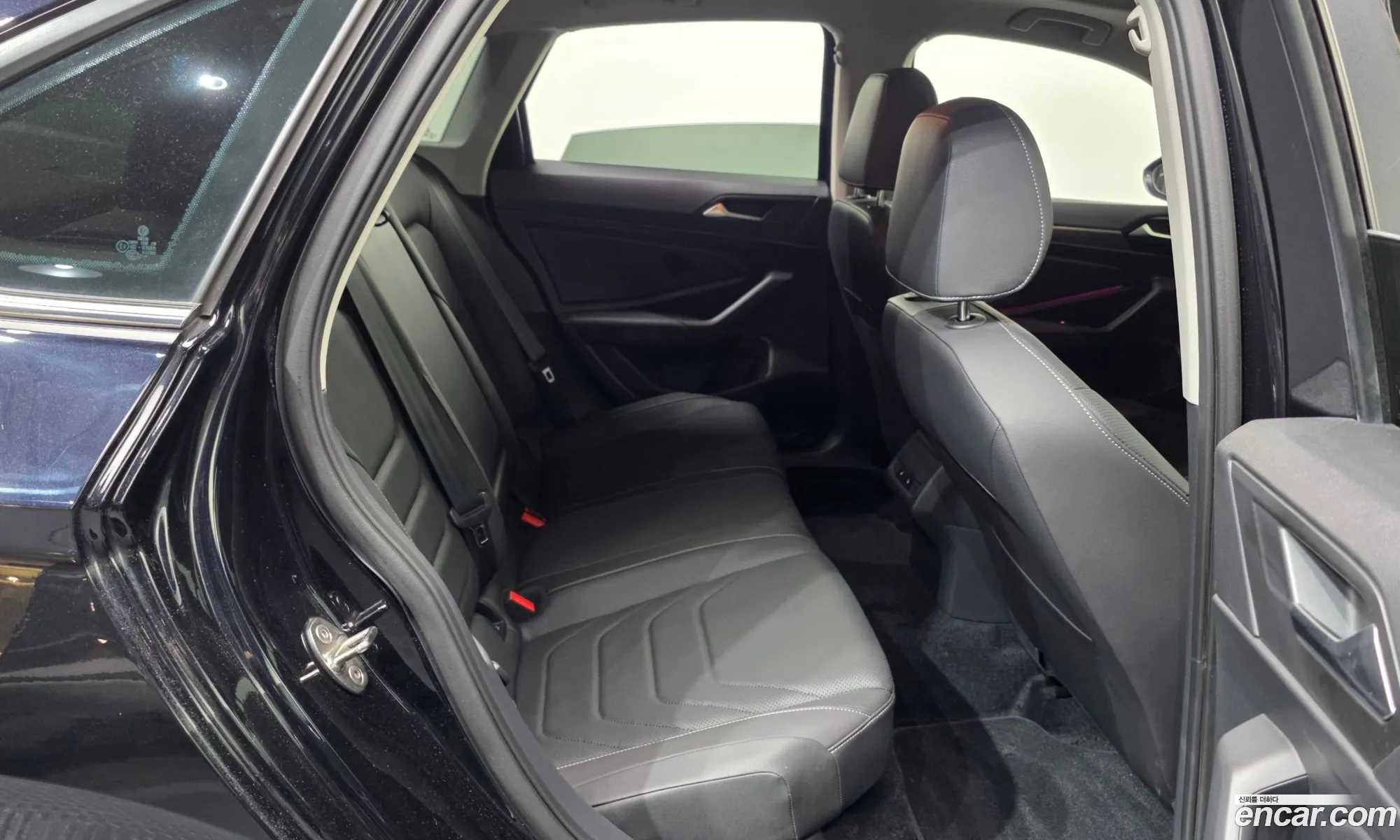Volkswagen Jetta 7th Gen 2021 — 35