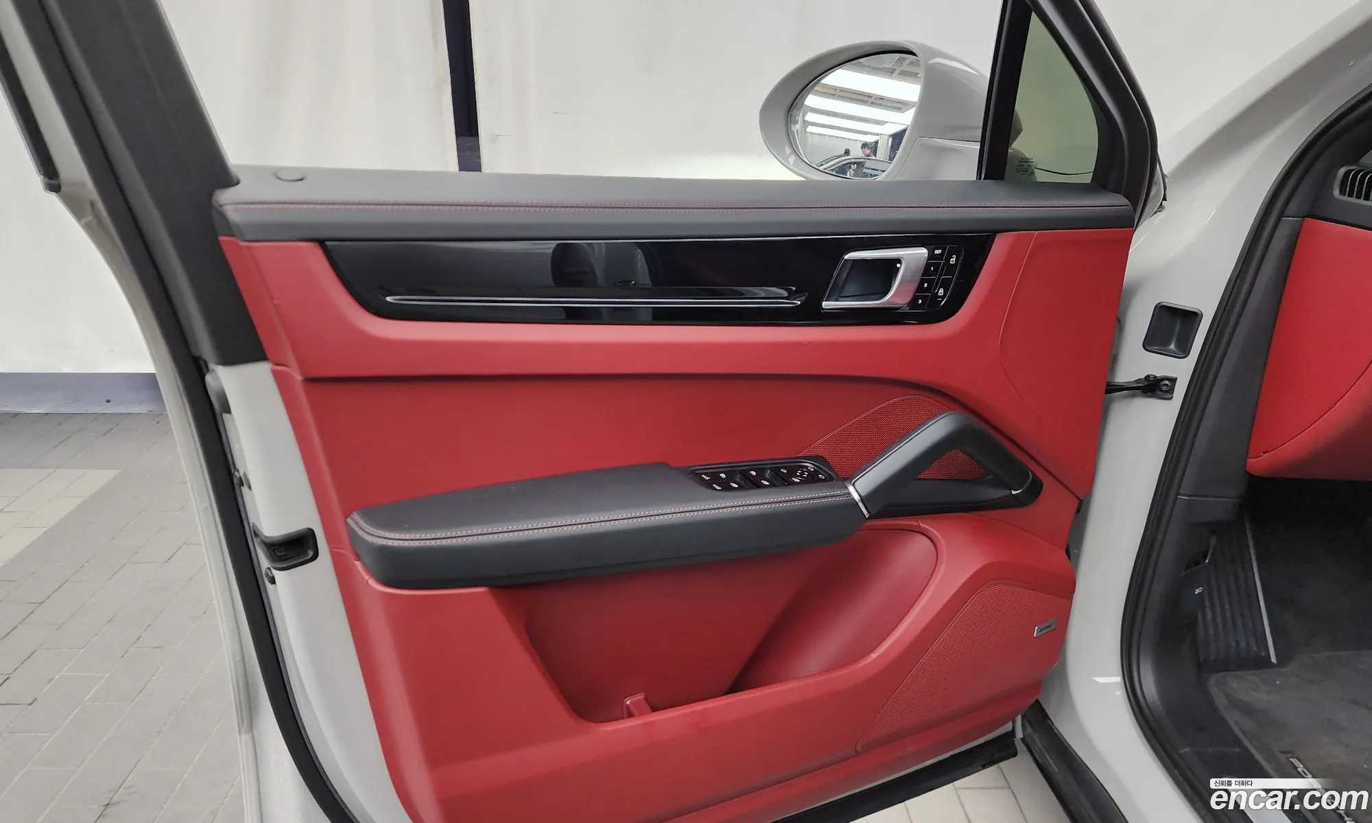 Porsche Cayenne 2020 WP1BA29Y7LDA66762 — 32