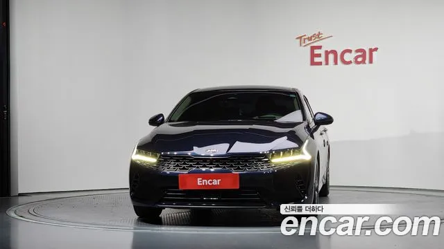 Kia K5 Hybrid 2021 — 2
