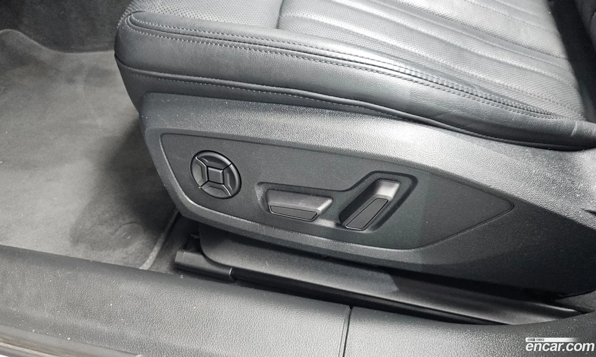 Audi A6 2021 WAUZZZF2XMN068189 — 9