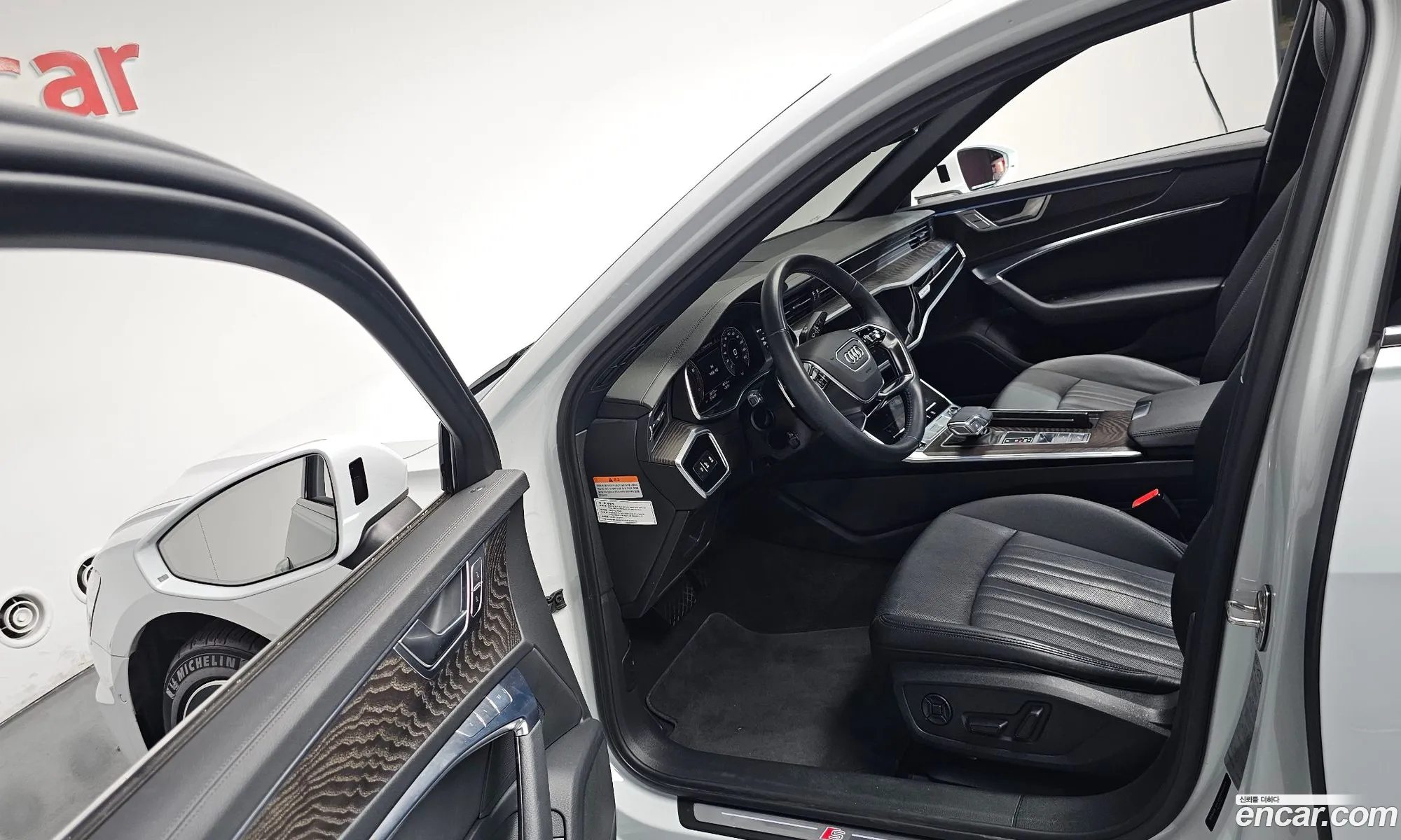 Audi A6 2021 WAUZZZF2XMN068189 — 33