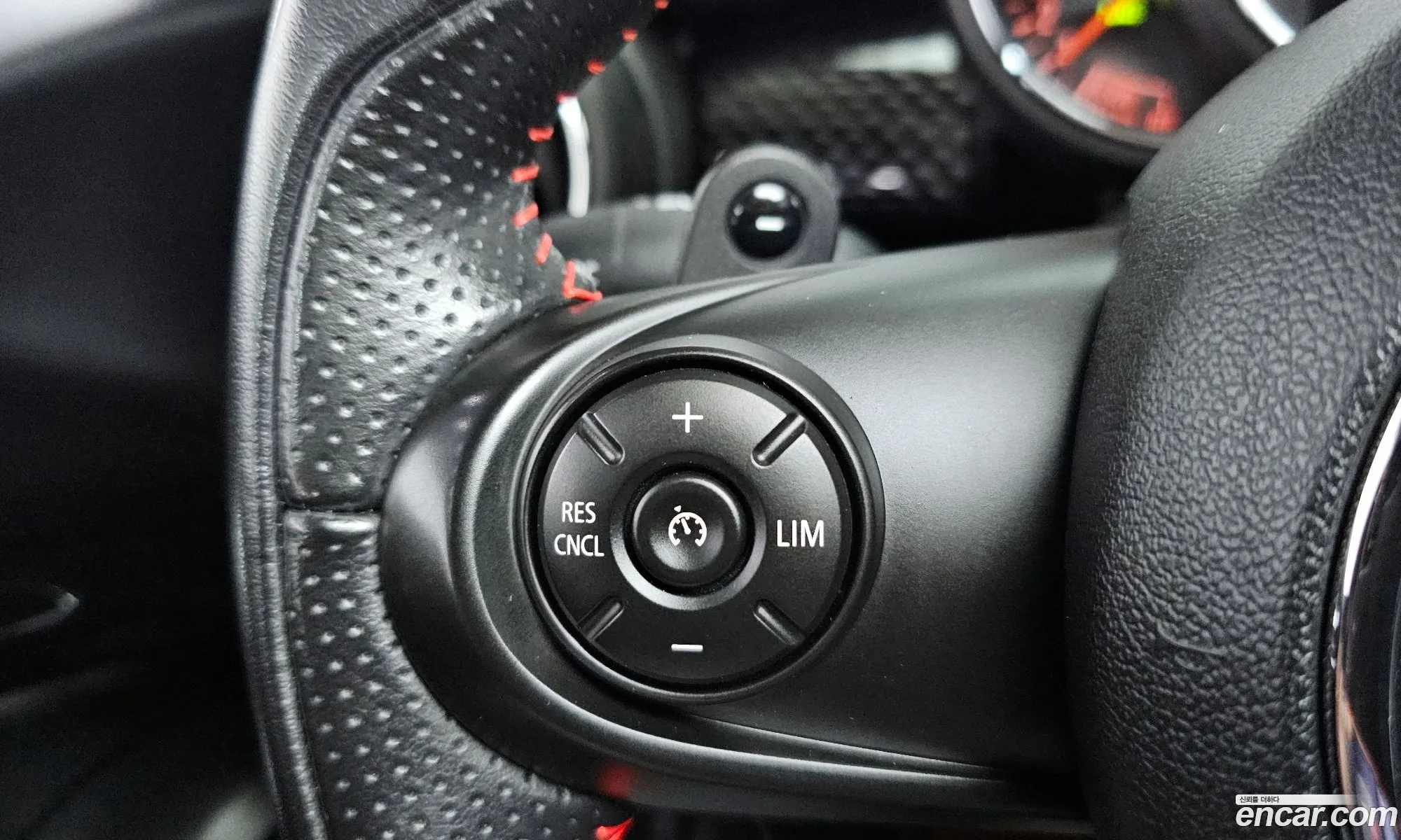 Mini Cooper S 2018 WMWXP7109KT878638 — 4