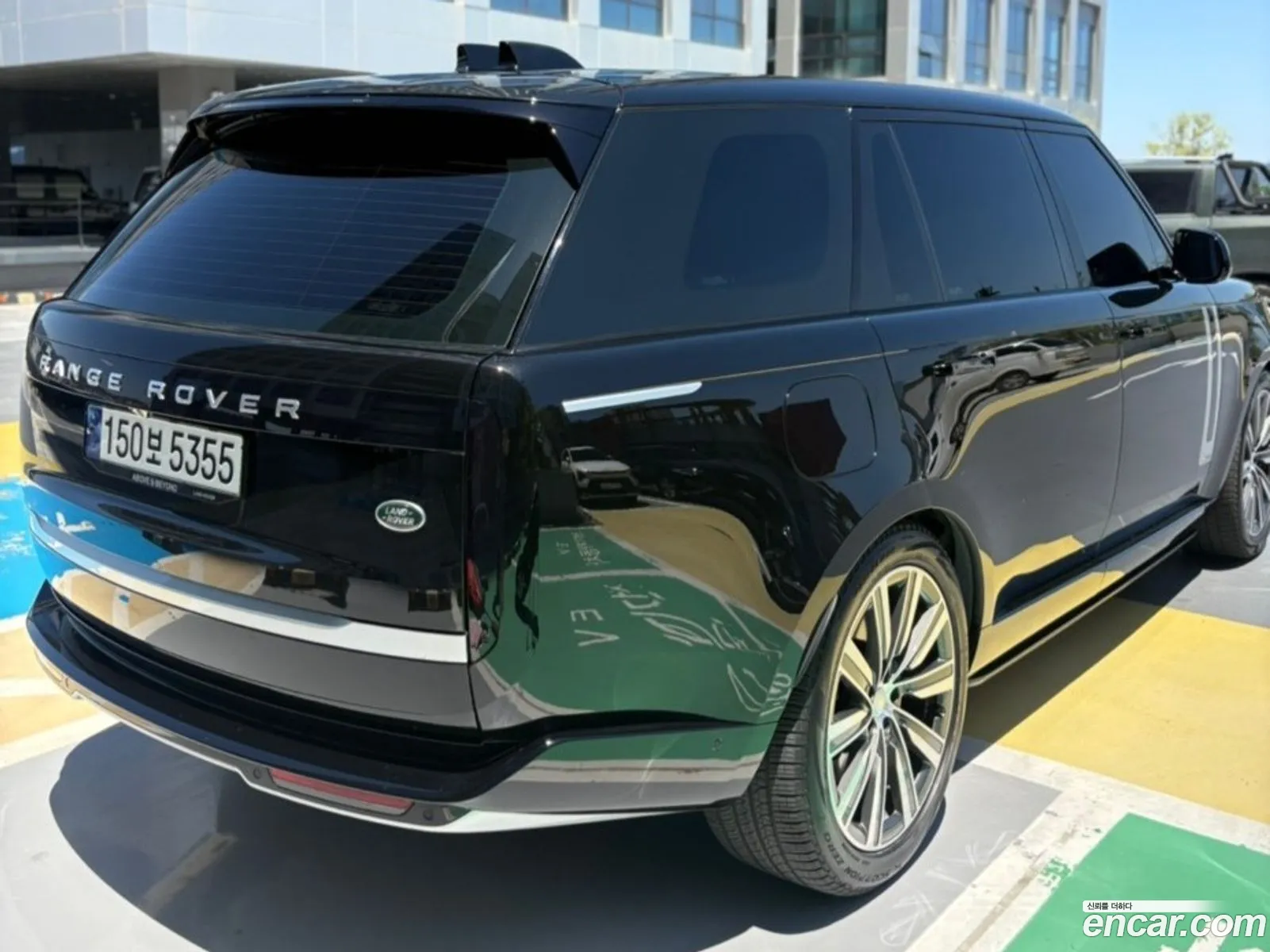 Land Rover Range Rover 2023 — 2