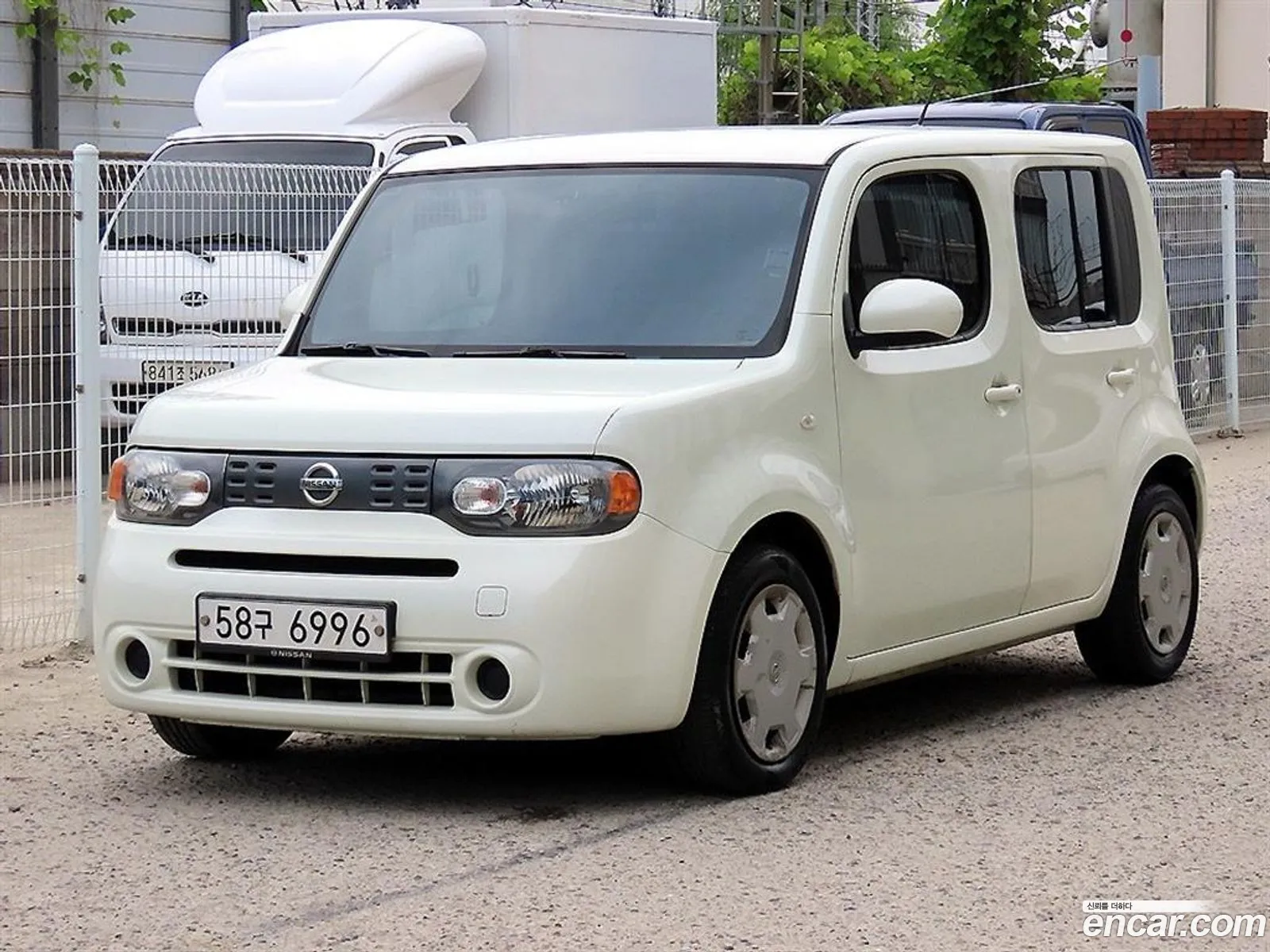 Nissan Cube 2011 — 16