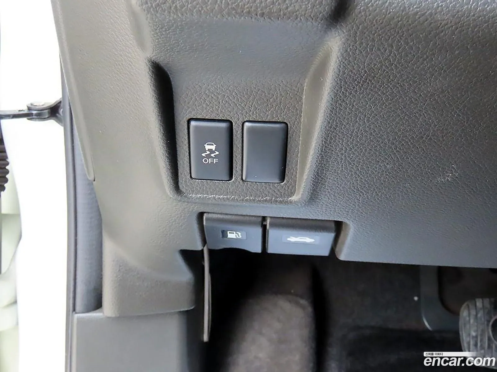 Nissan Cube 2011 — 12