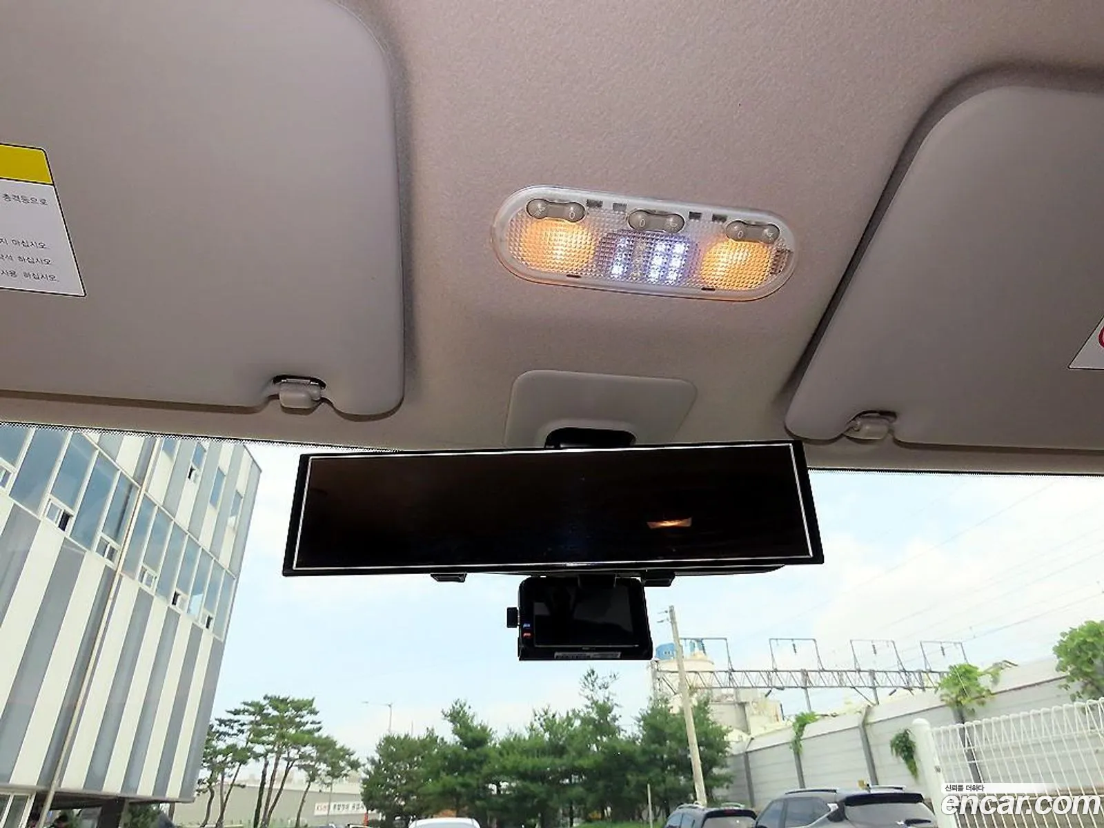 Nissan Cube 2011 — 9