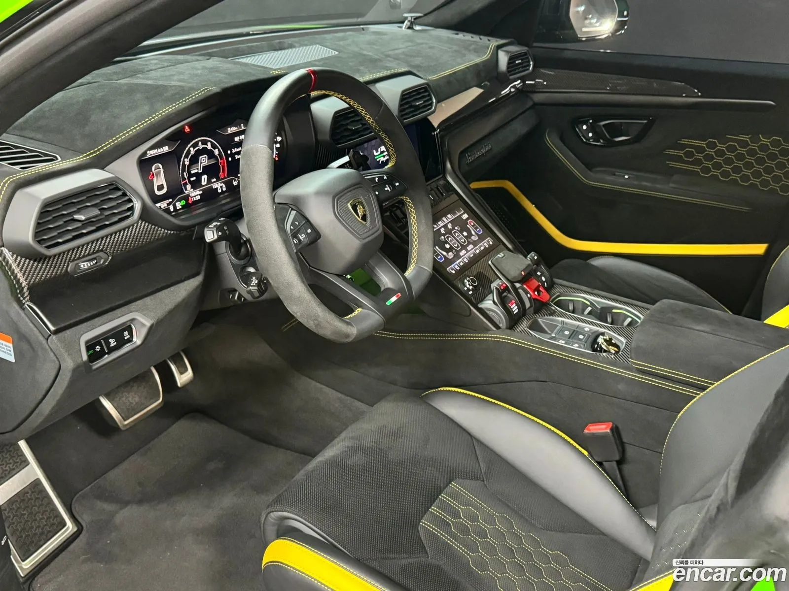 Lamborghini Urus 2024 — 7