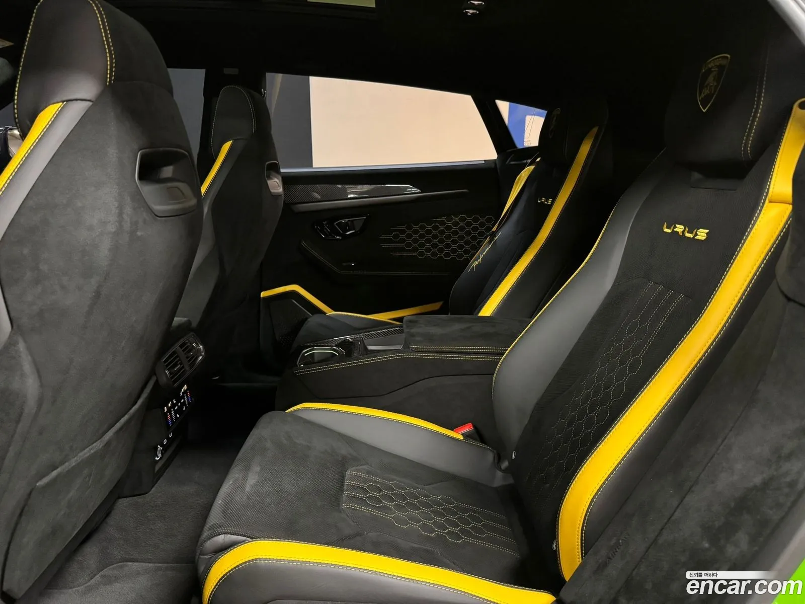 Lamborghini Urus 2024 — 3
