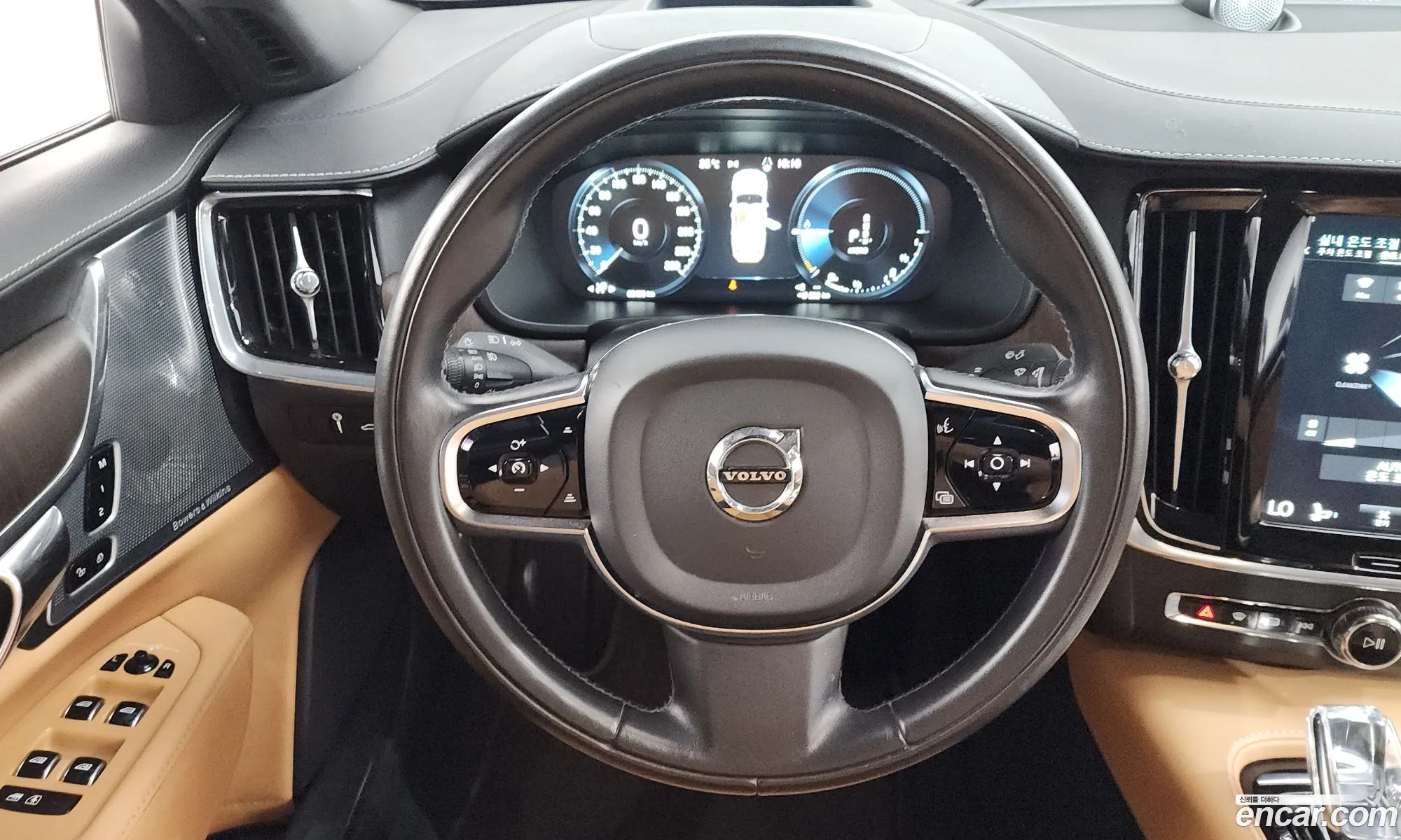 Volvo S90 2021 LVYPTBR0DMP208596 — 17