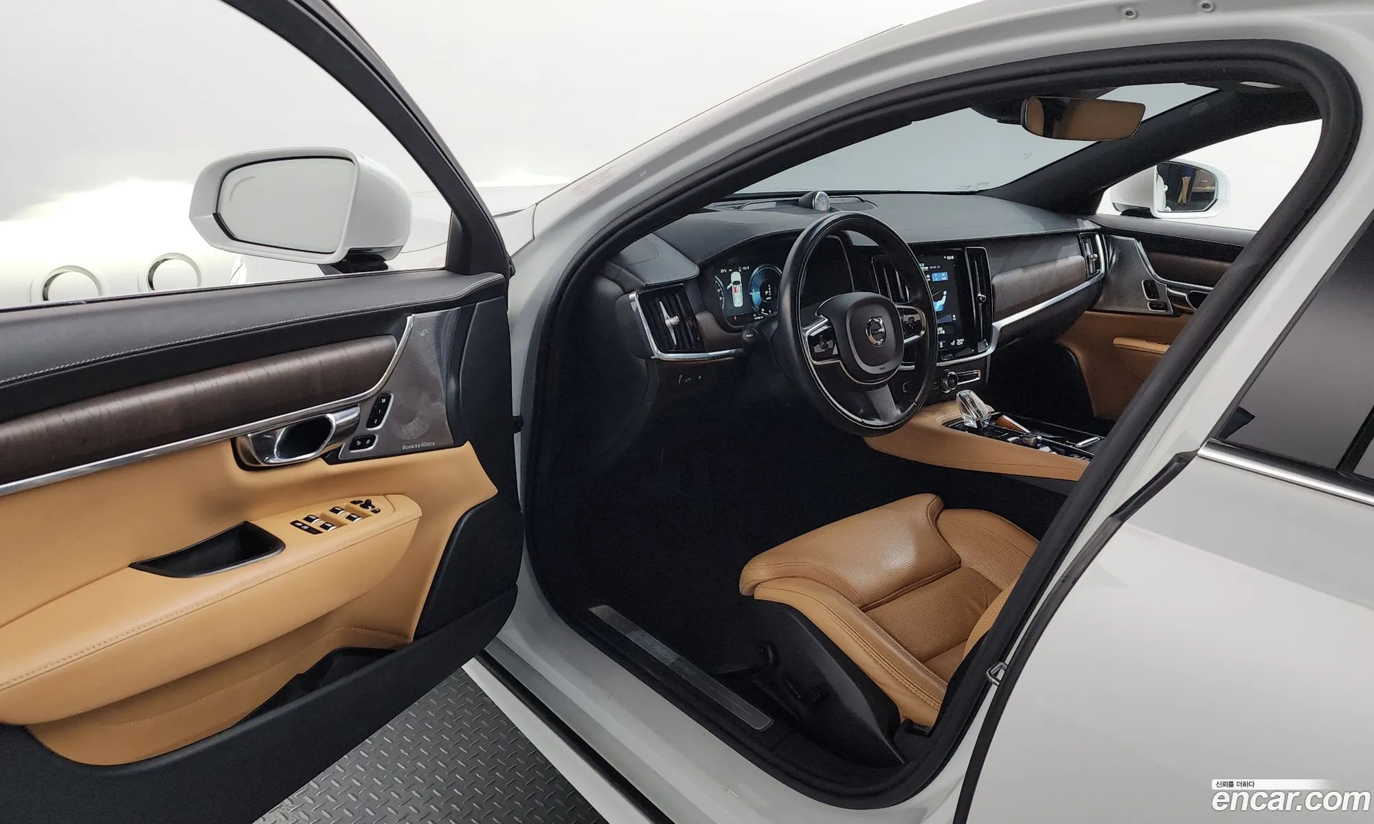 Volvo S90 2021 LVYPTBR0DMP208596 — 34