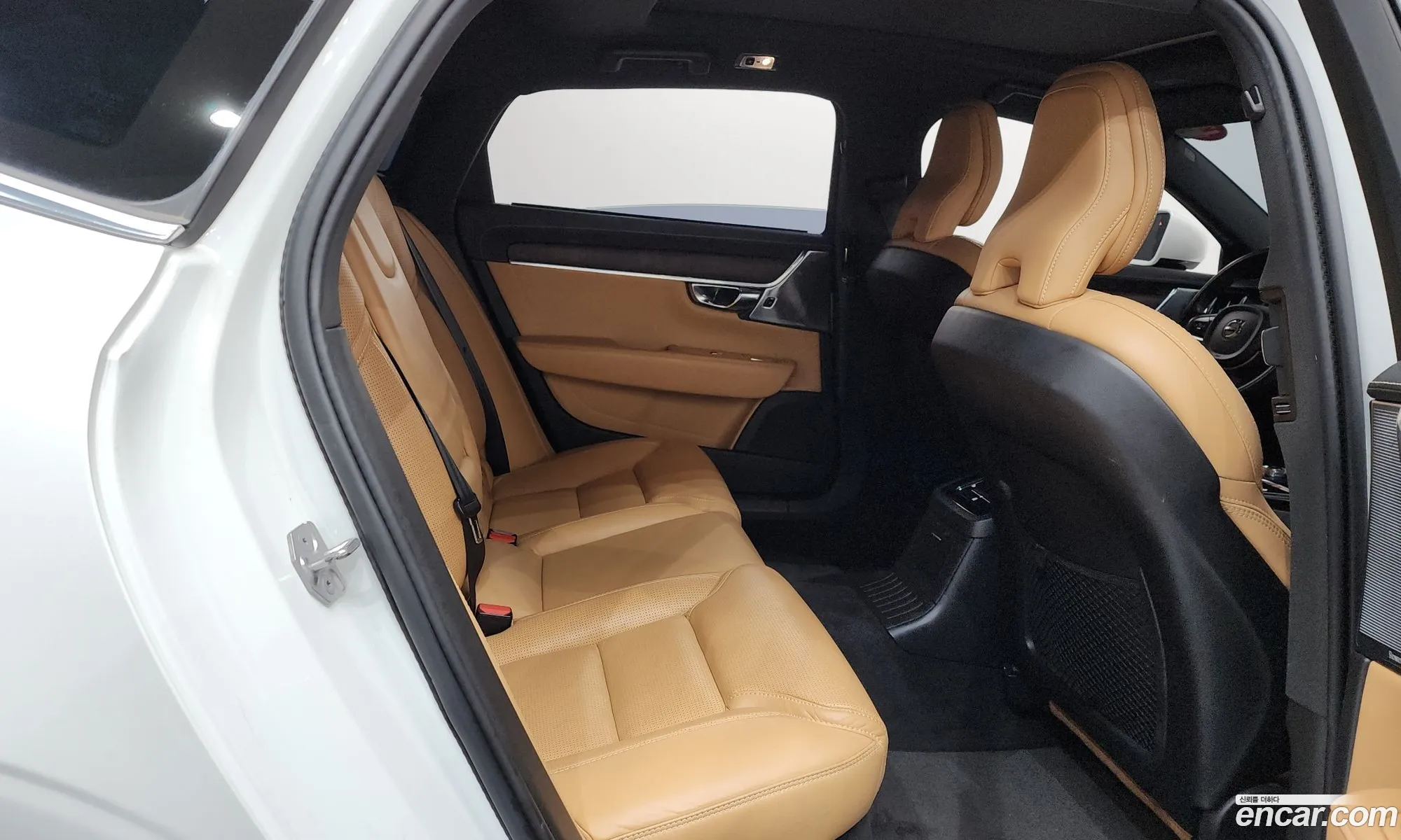 Volvo S90 2021 LVYPTBR0DMP208596 — 31
