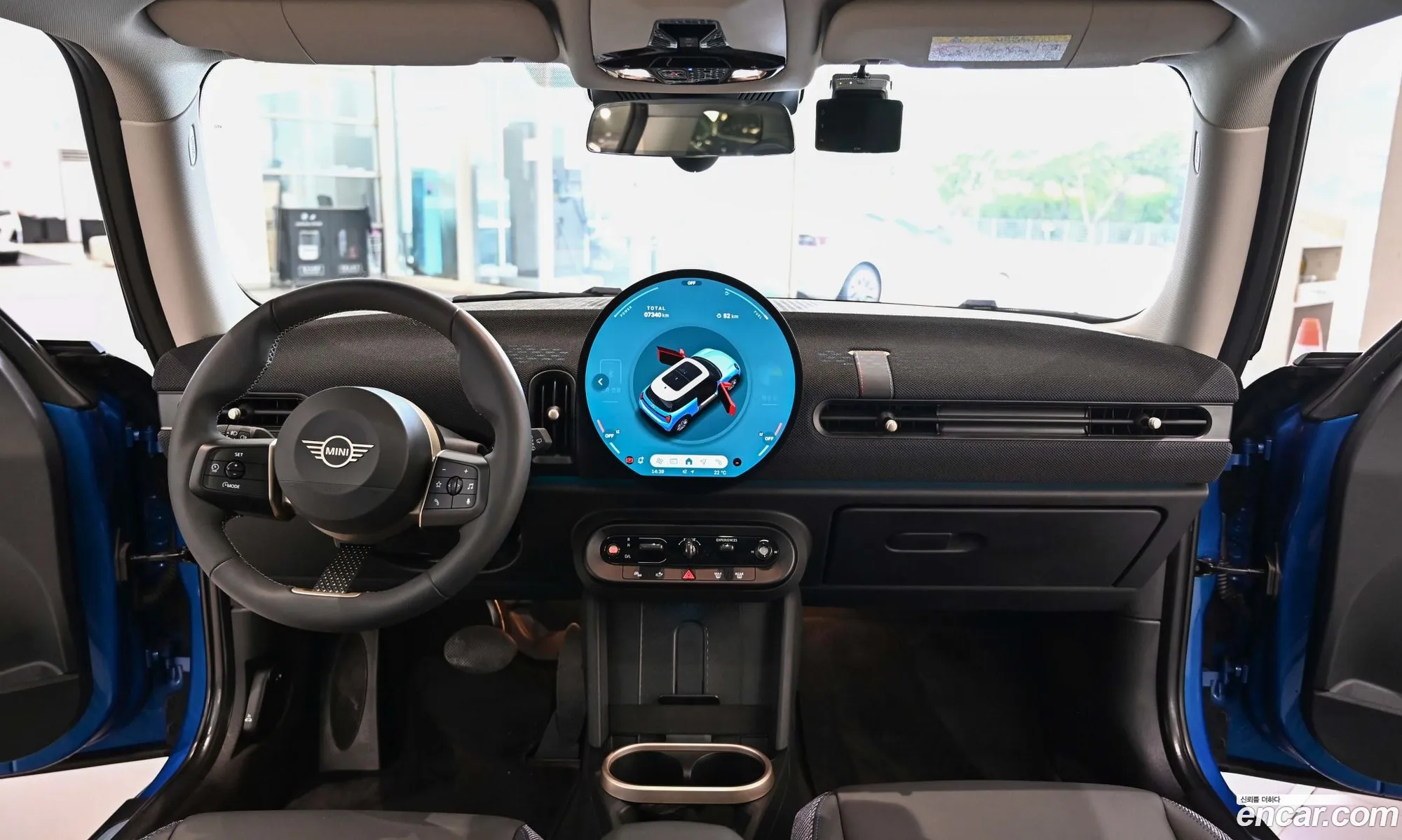 Mini Cooper C 2025 — 5