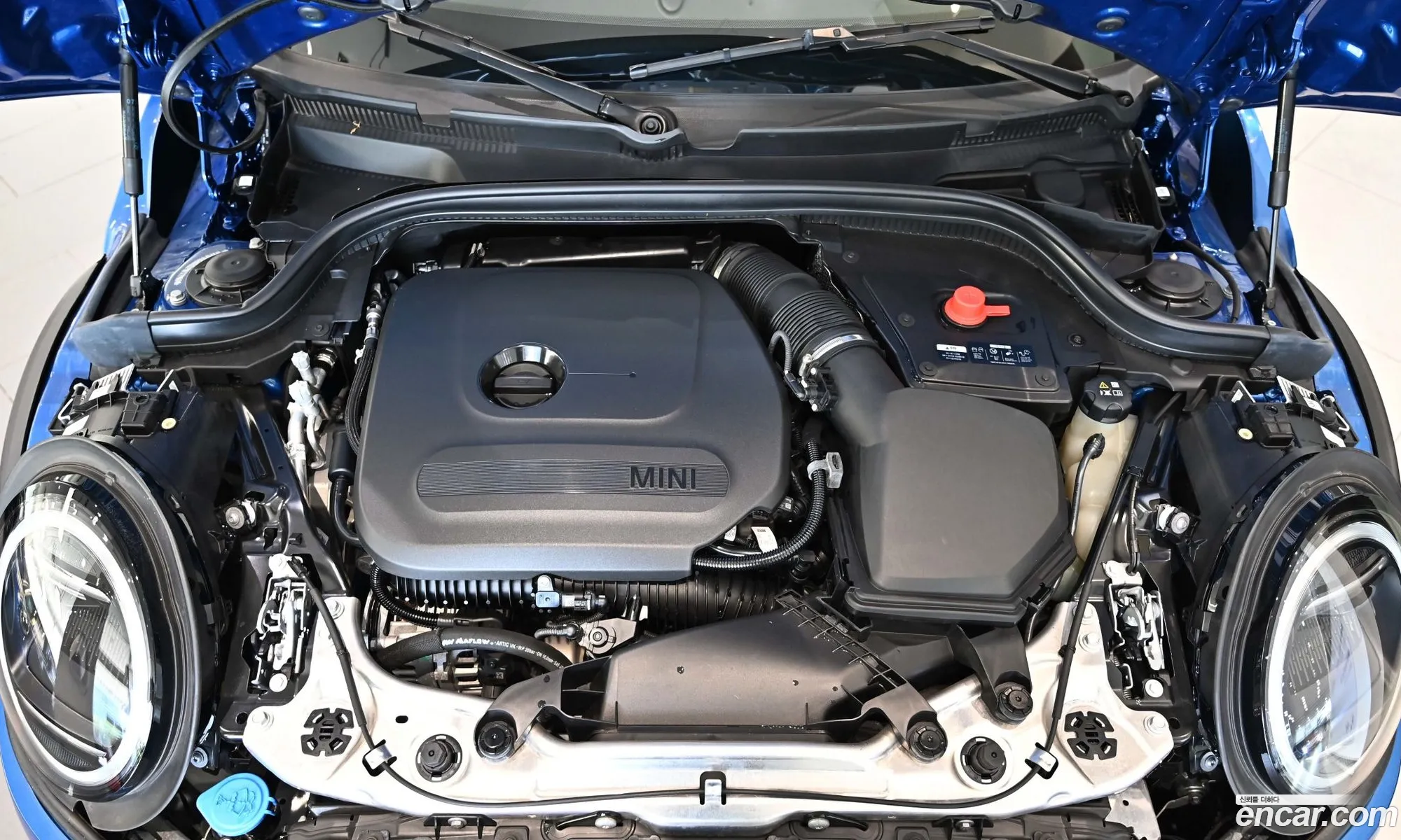 Mini Cooper C 2025 — 3