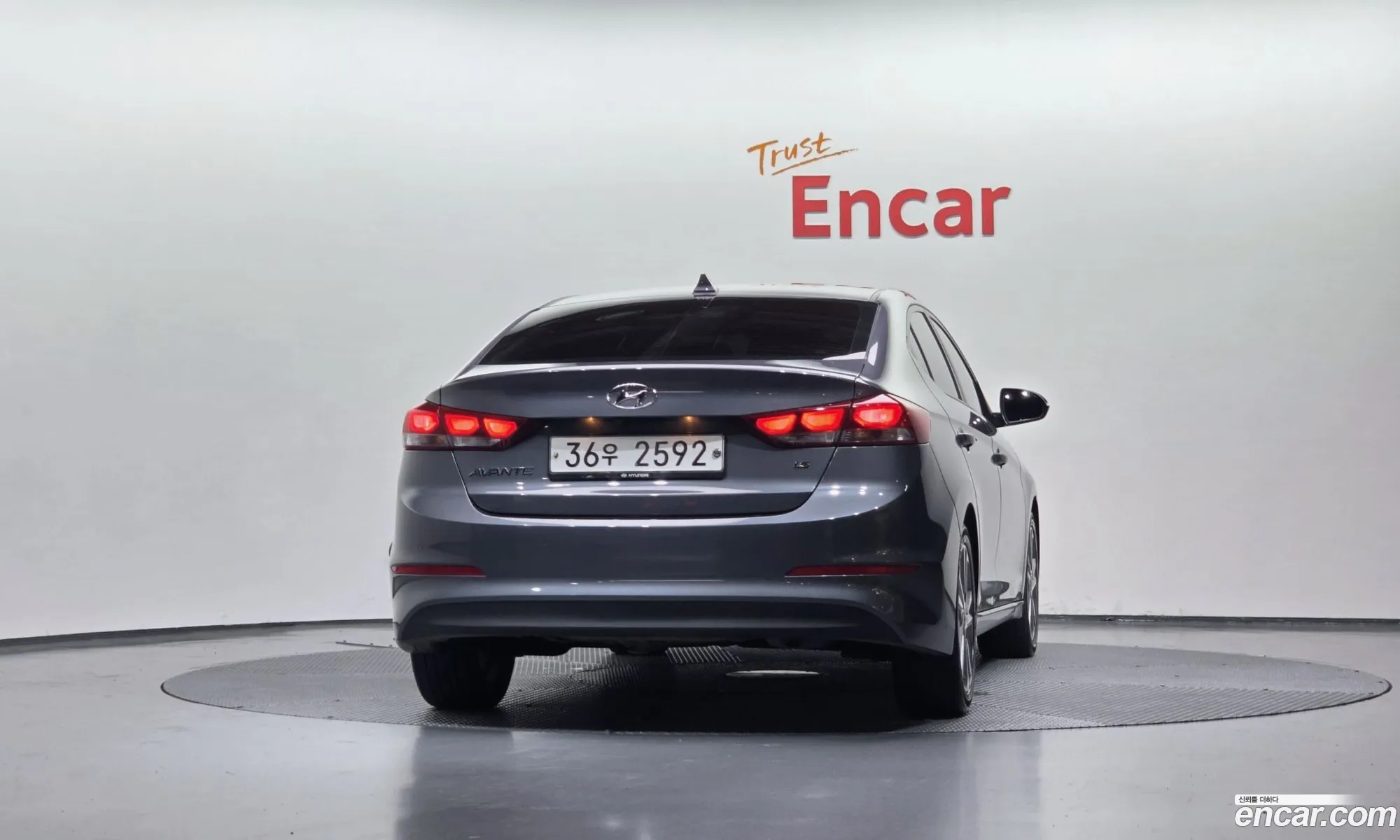Hyundai Elantra AD 2018 — 3