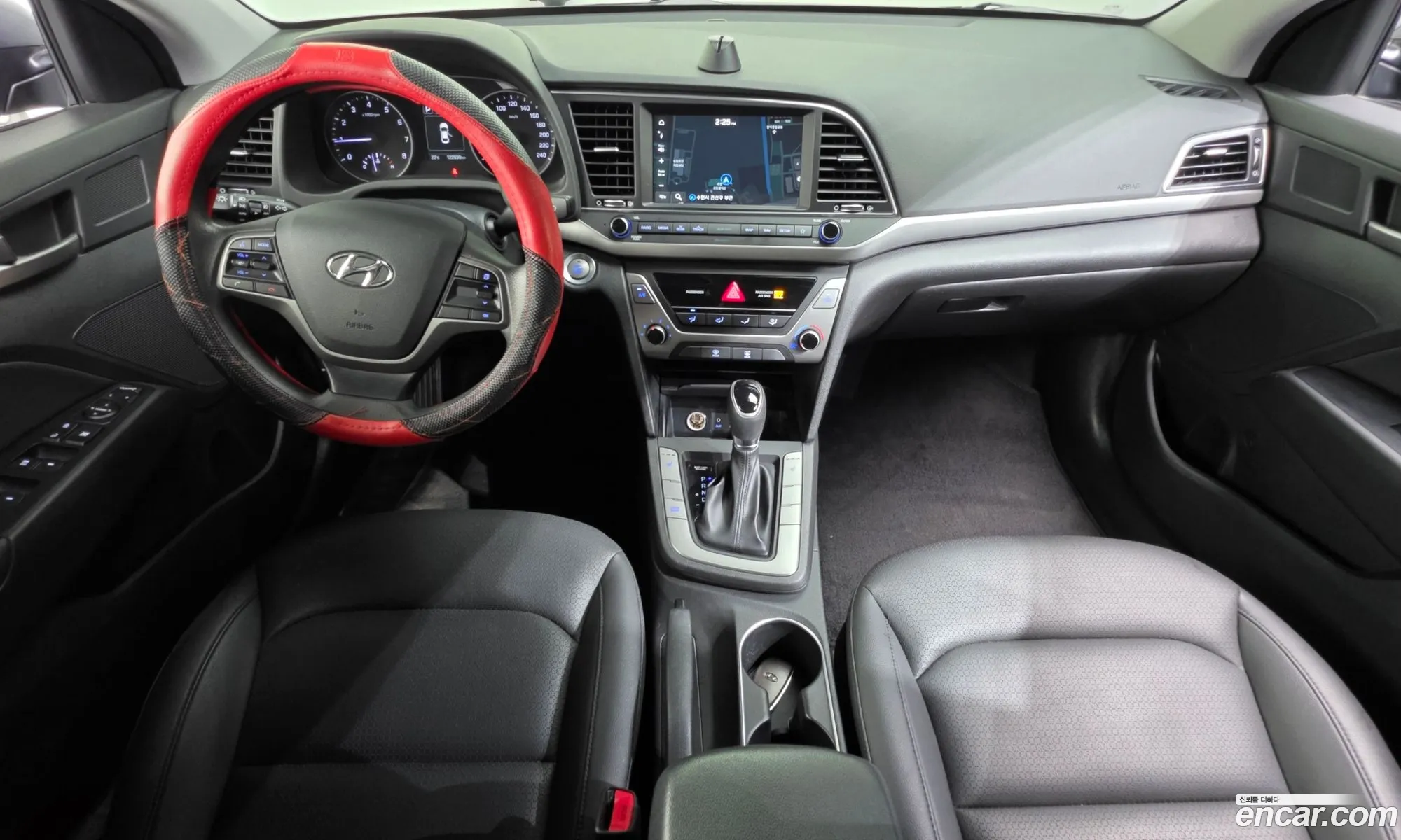 Hyundai Elantra AD 2018 — 4