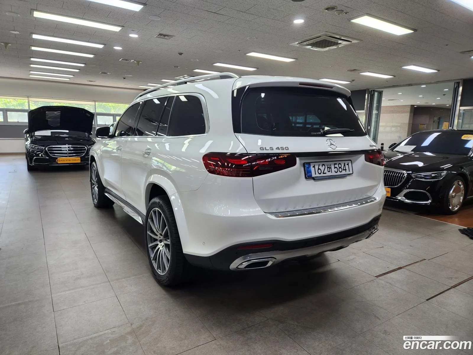 Mercedes-Benz GLS-Class X167 2025 — 15