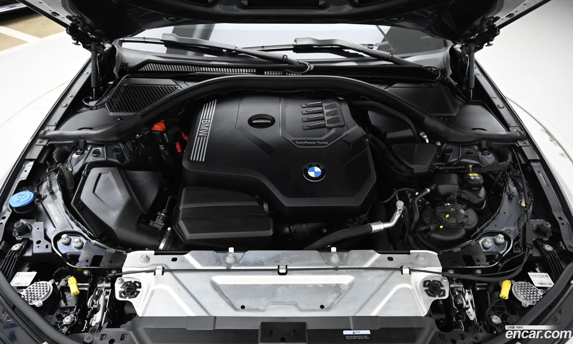BMW 3 Series 2021 — 3
