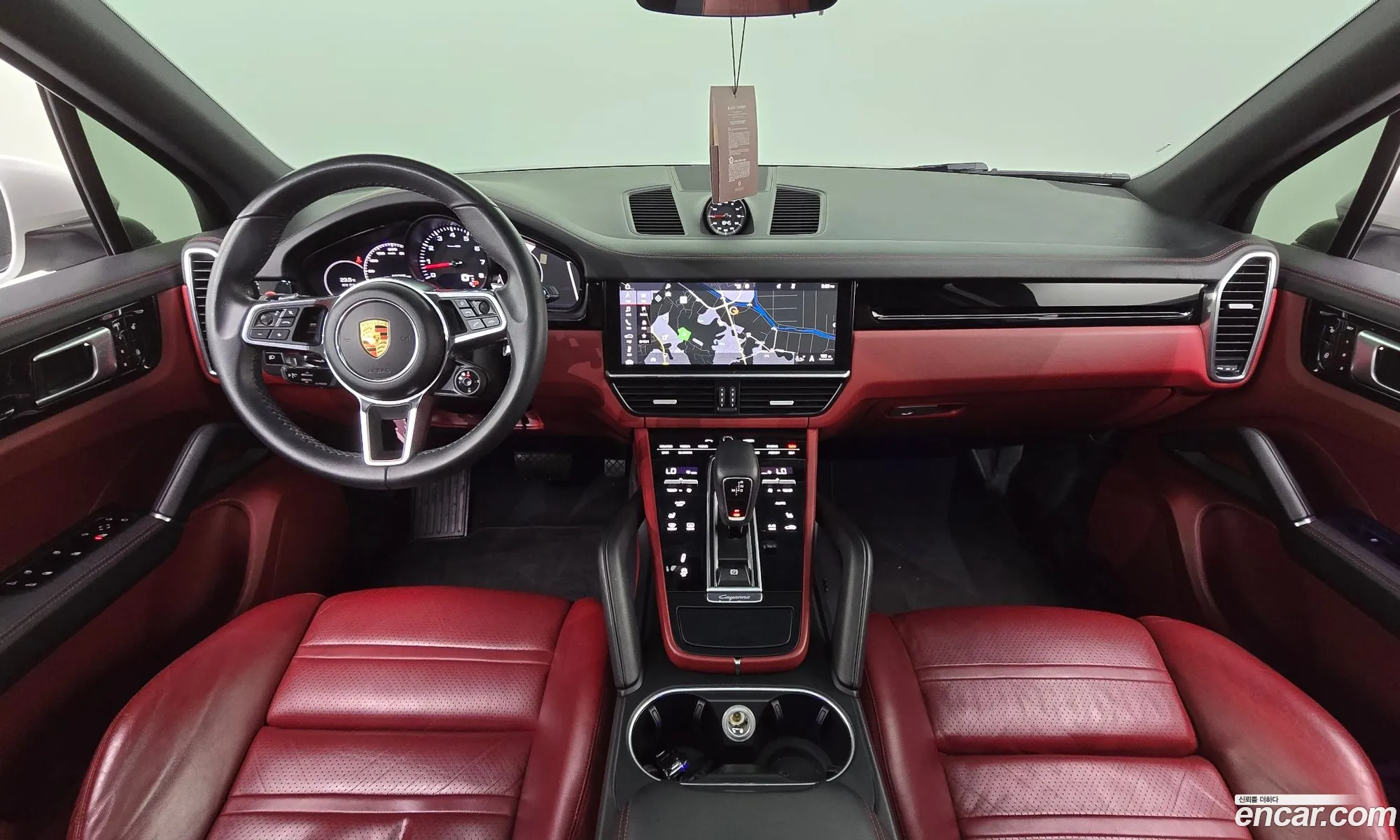 Porsche Cayenne 2019 WP1AA29Y8KDA21680 — 19