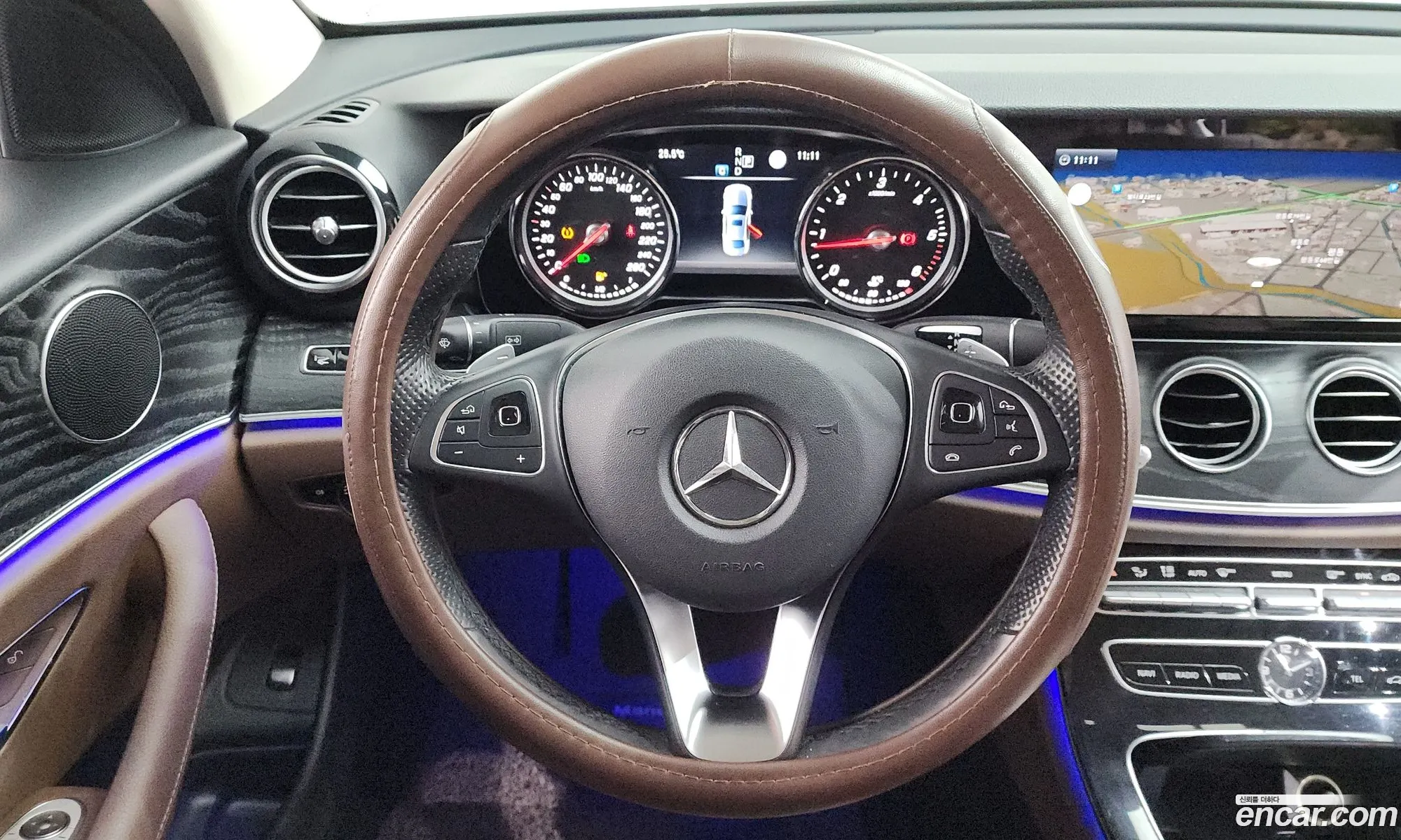 Mercedes-Benz E-Class W213 2017 — 33