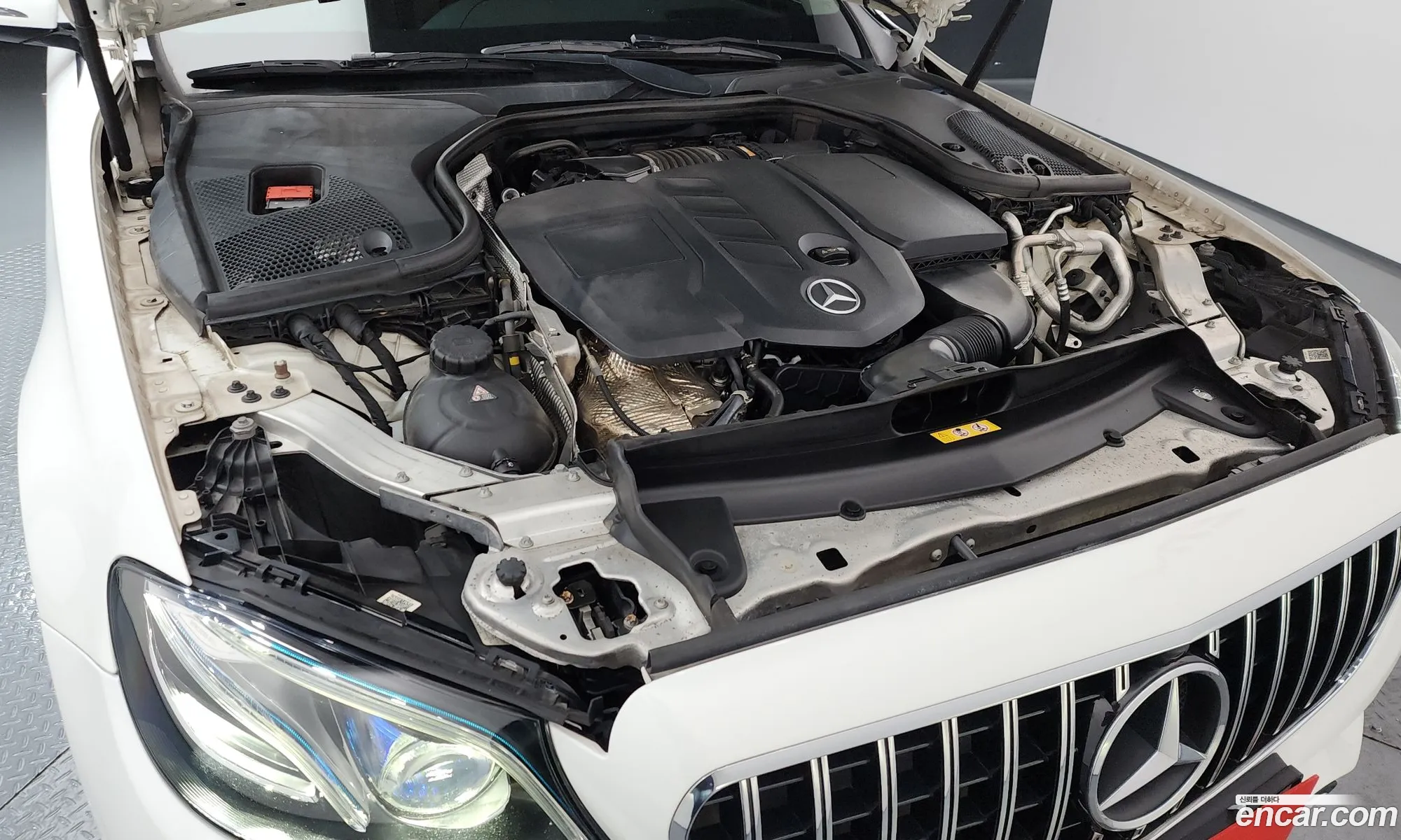 Mercedes-Benz E-Class W213 2017 — 13
